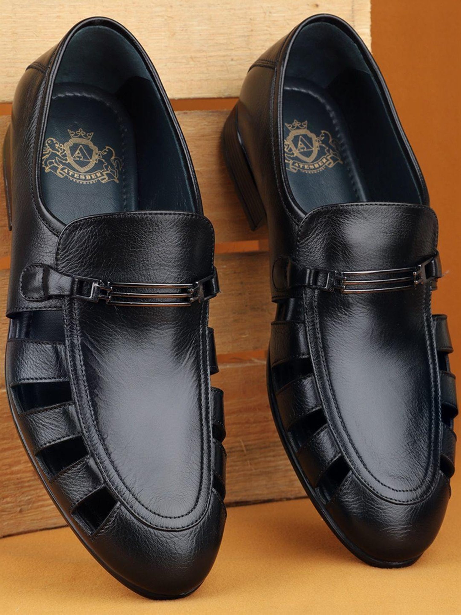 Atesber by Inc.5 Men's Black Fisherman Sandals