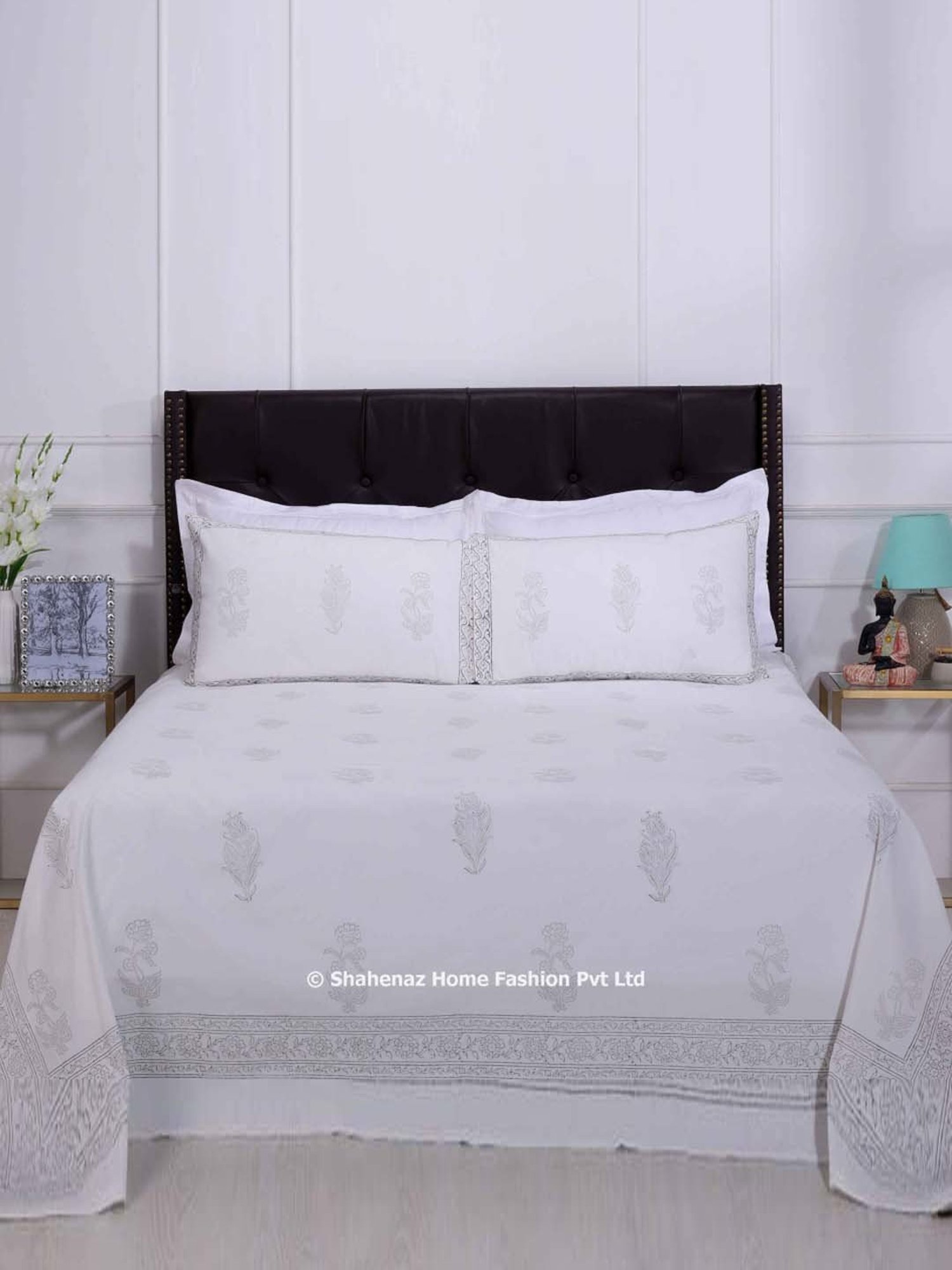 Shahenaz Grey 220 TC Cotton Jeevika Double Bedsheet with 2 Pillow Covers