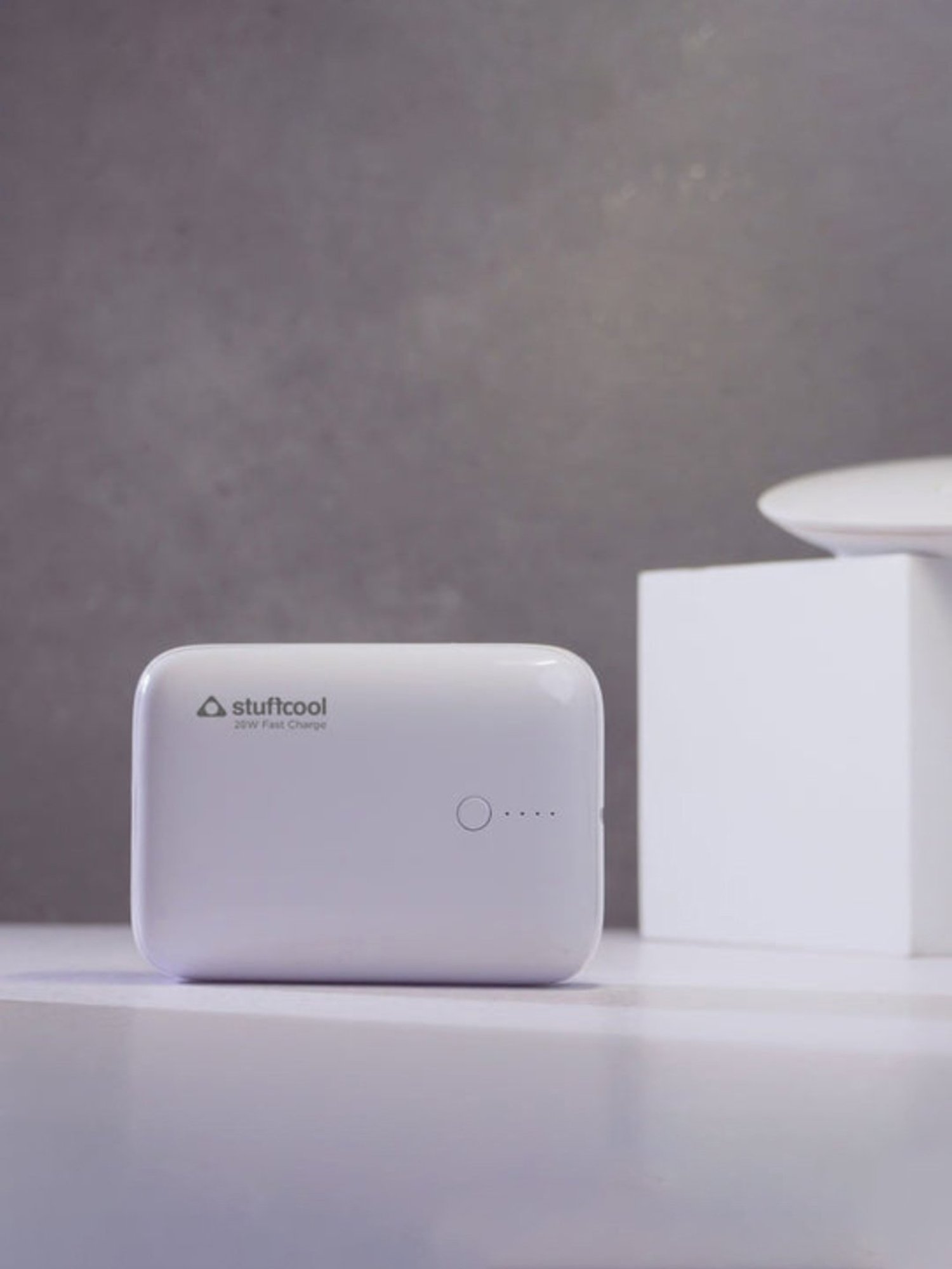 Stuffcool Palm Smallest 10000mAh PD20W Type C Powerbank (White)