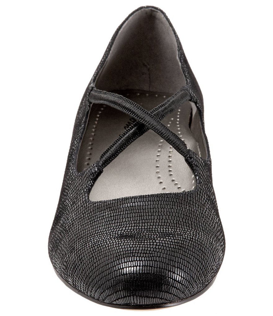 Trotters Jamie Lizard Patent Suede Leather Block Heel Pumps