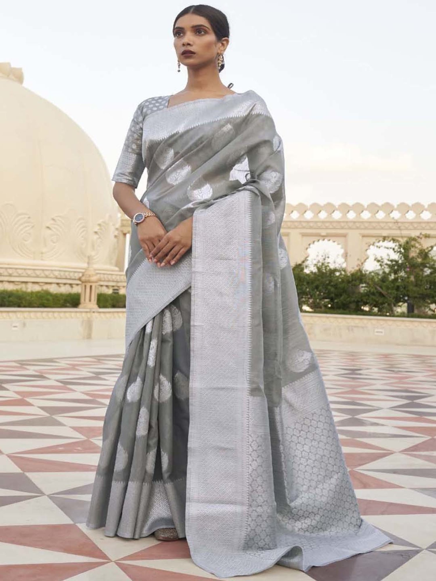 Elora Grey Linen Woven Saree With Unstitched Blouse