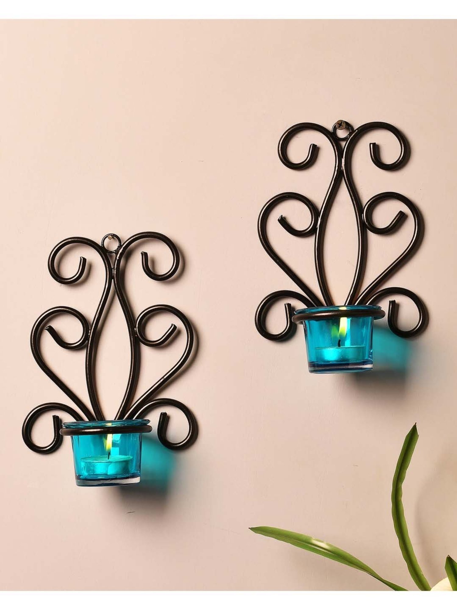 Darice Pack of 2 Cleveland Vintage Lighting Edison Style E12S Base Flame Candelabra Bulbs