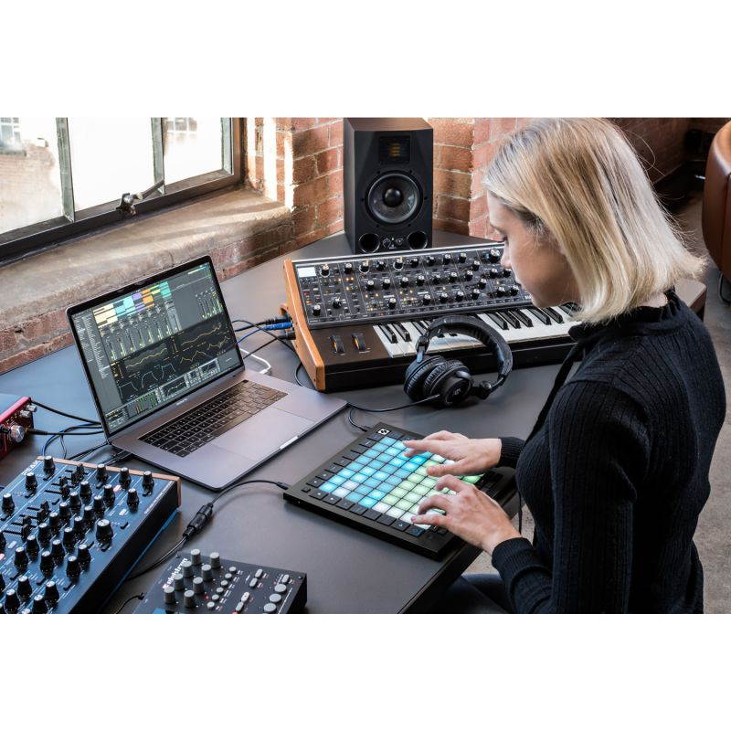 Novation Launchpad Pro Grid Controller [MK3] Bundle with Tascam TH-05 Headphones