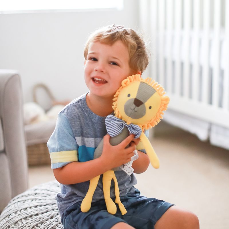 The Peanutshell Leon the Lion Knit Plush