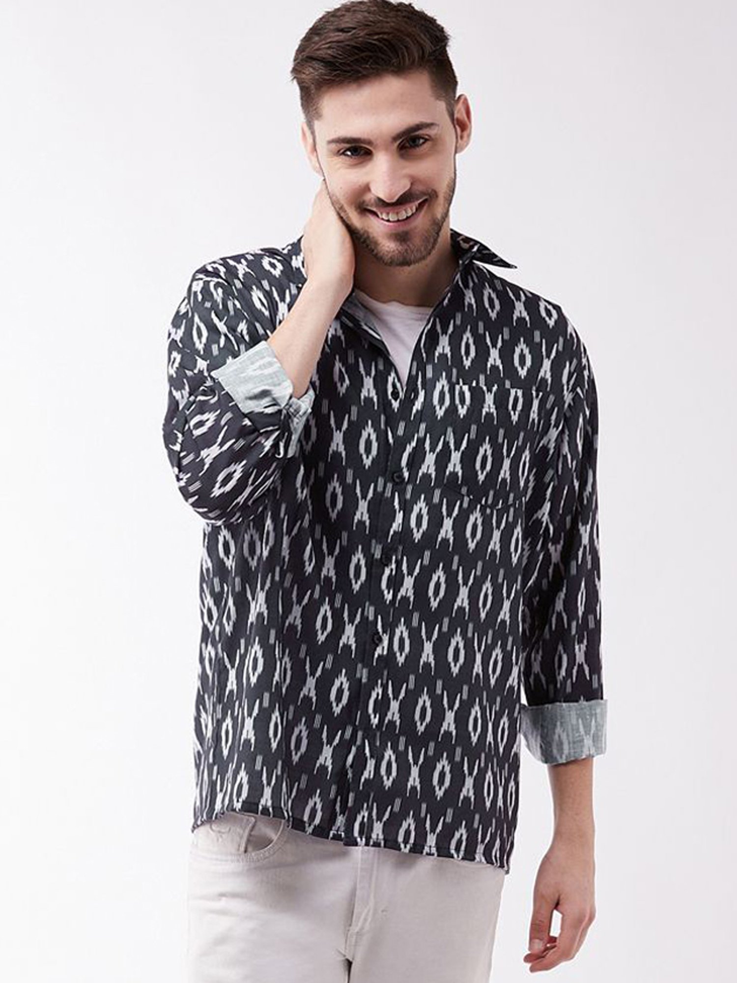 Vastramay Black Cotton Straight Fit Printed Shirts