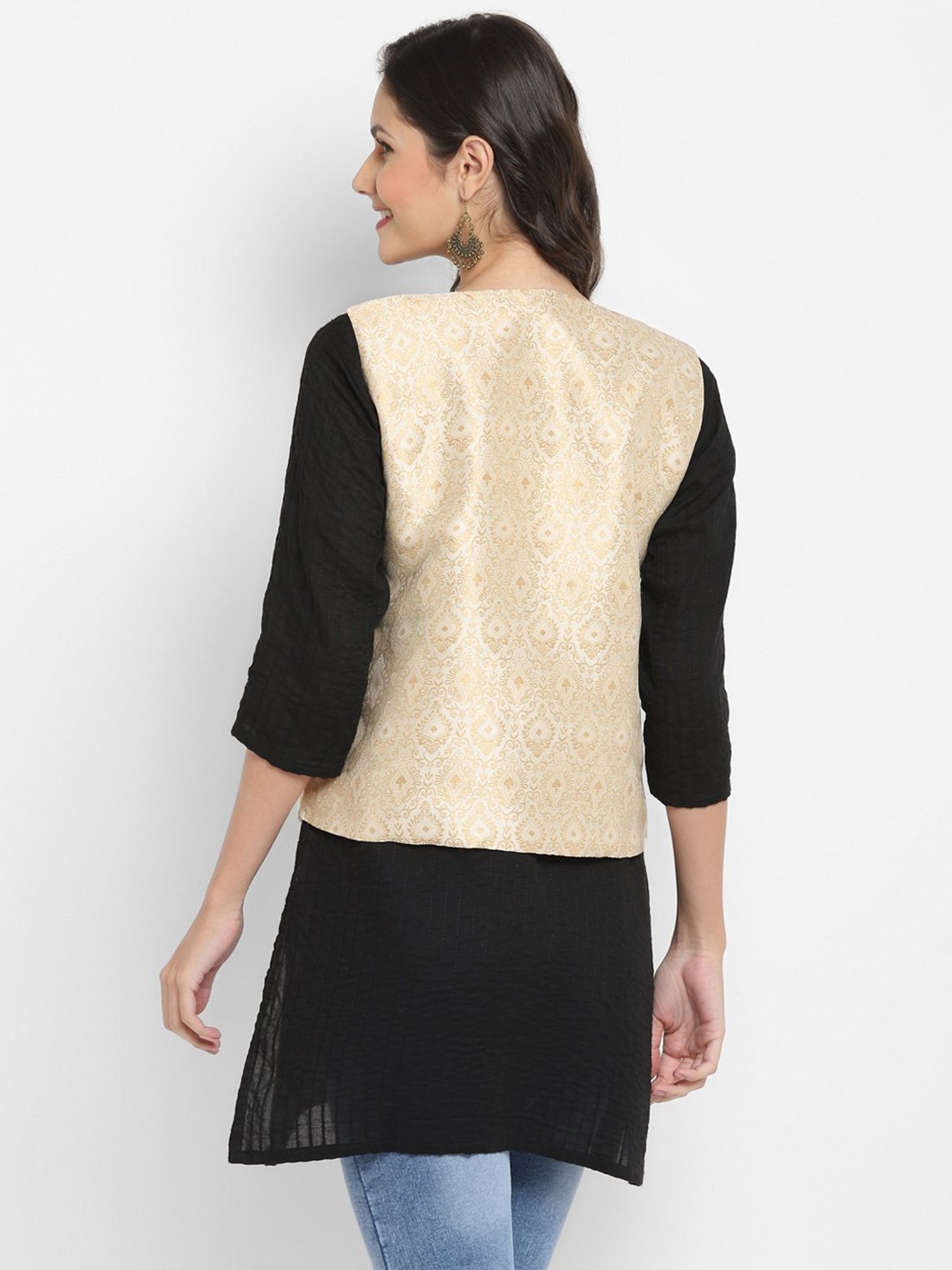Hangup Beige Jacquard Pattern Shrug