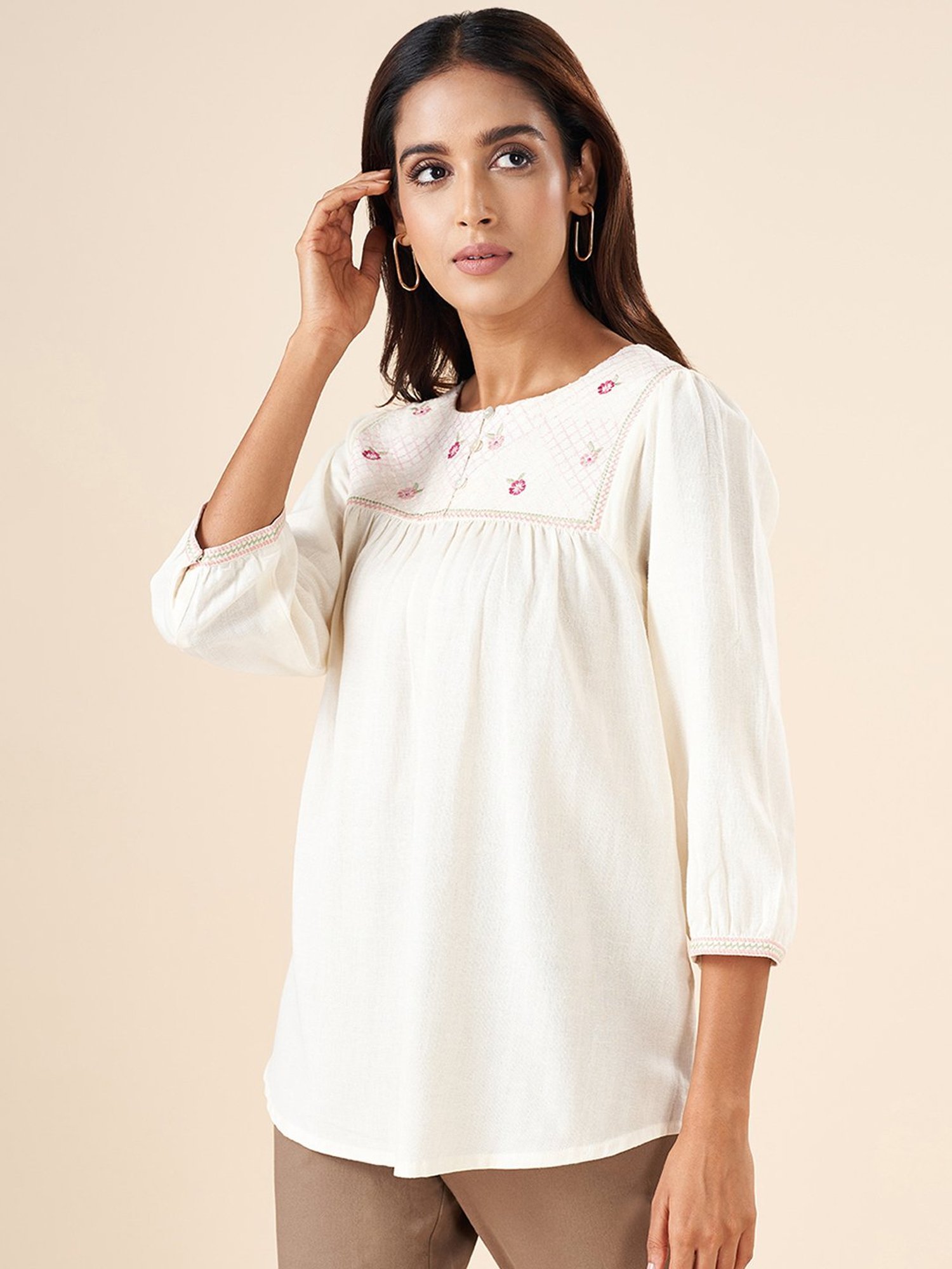 Akkriti by Pantaloons White Embroidered Tunic