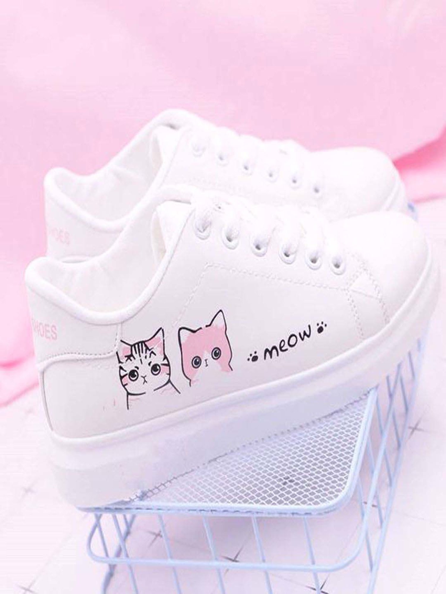 Shoetopia Kids White Casual Sneakers