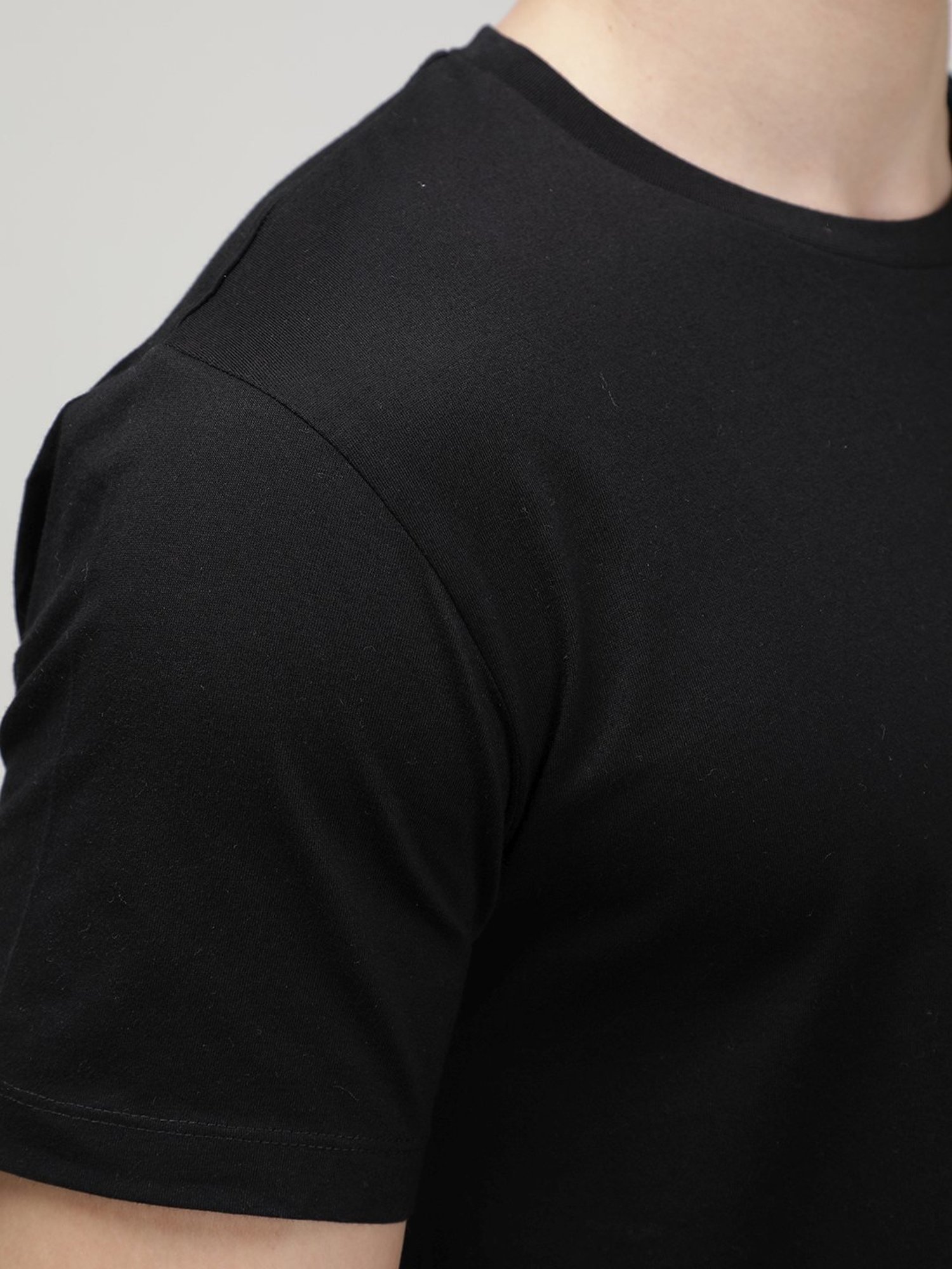 Sporto Pitch Black Slim Fit T-Shirt
