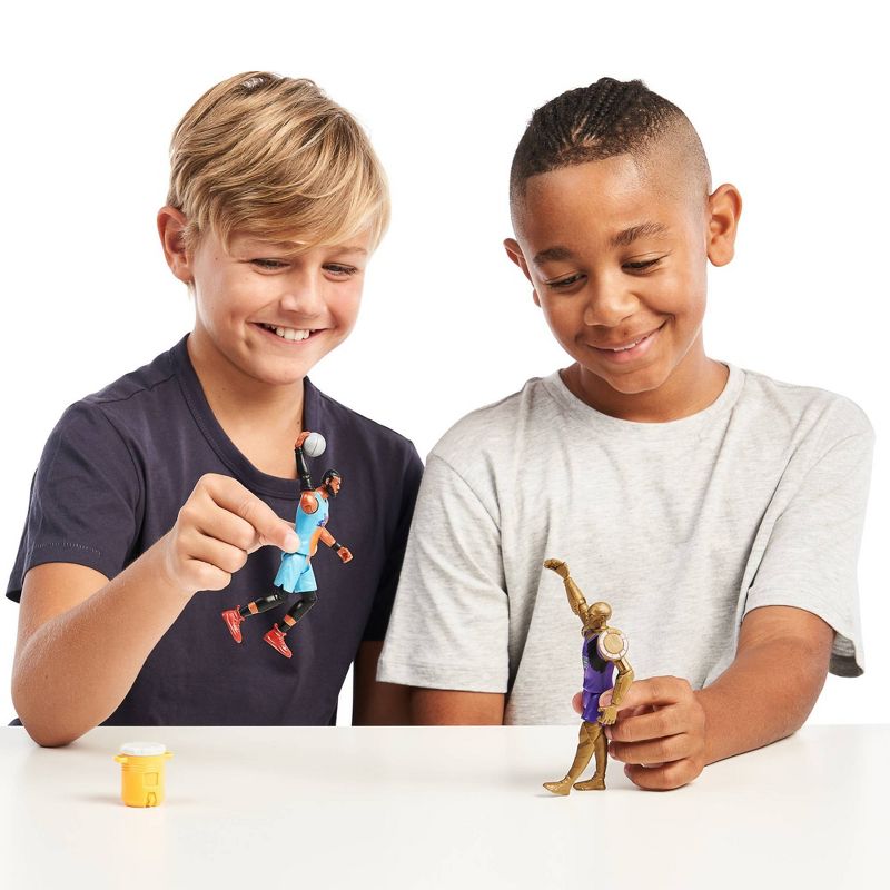 Space Jam: A New Legacy - 2 Pack - On Court Rivals - LeBron James & Chronos