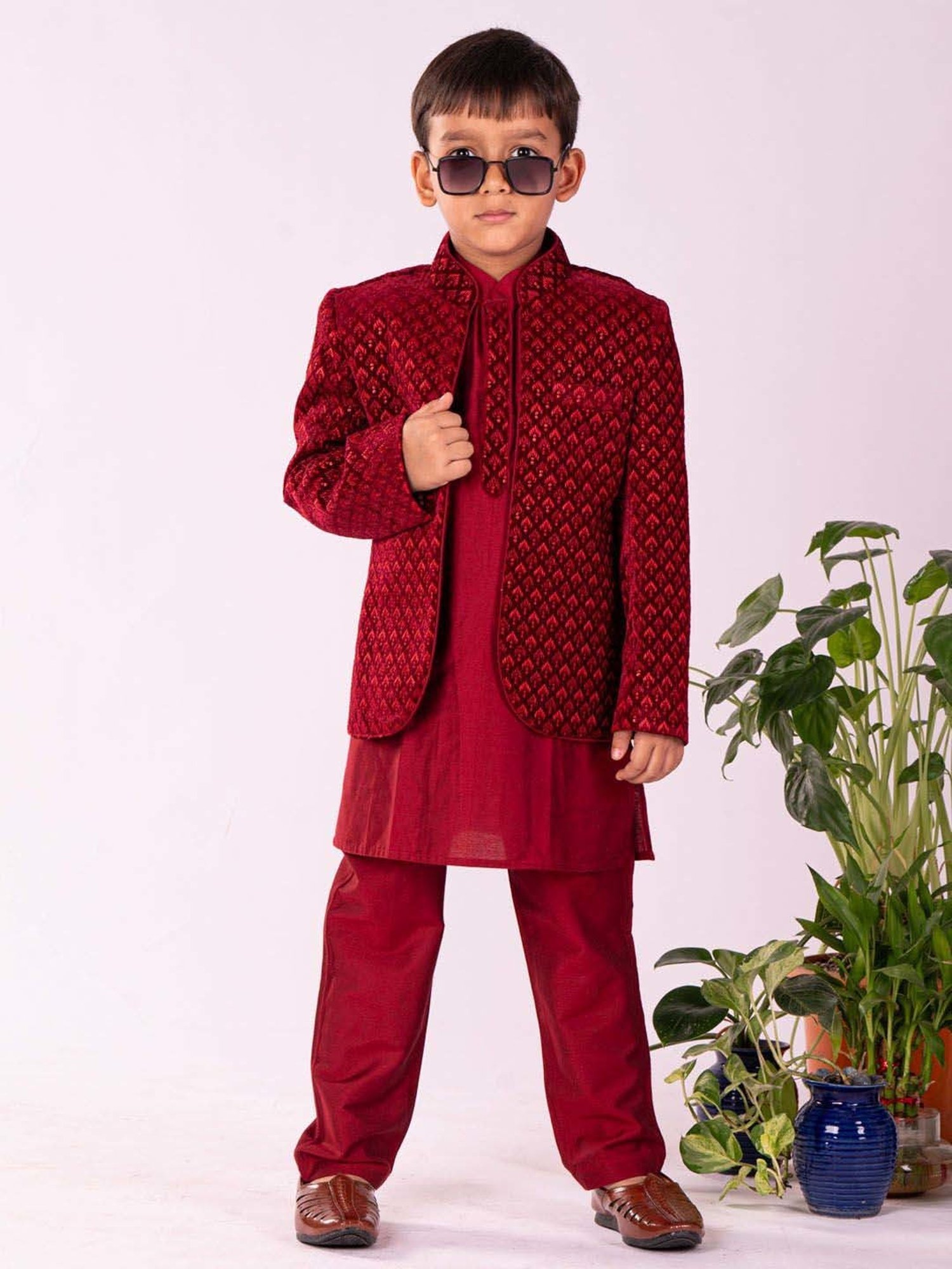 VASTRAMAY Boys Maroon Embroidery Full Sleeves Kurta Sets