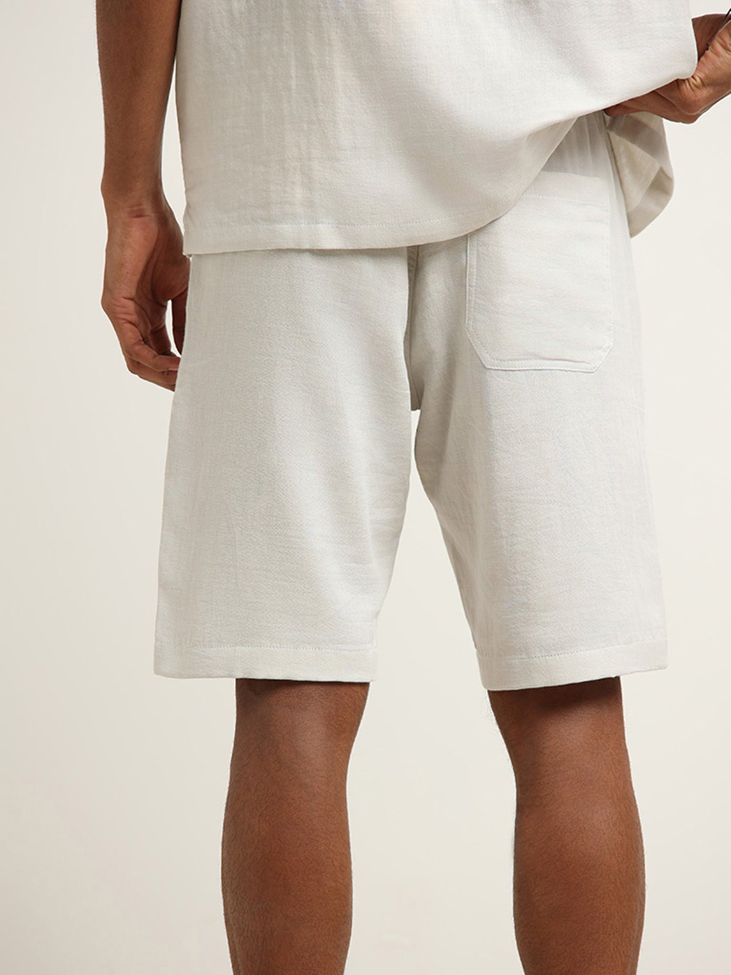ETA by Westside Grey Solid Mid Rise Slim Fit Shorts