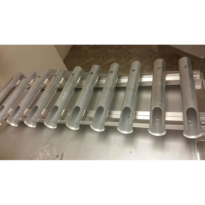 Rubbermaid Shed Shelf, Wire Basket & 50 Lbs Capacity 34" Tool Rack (2 of Each)