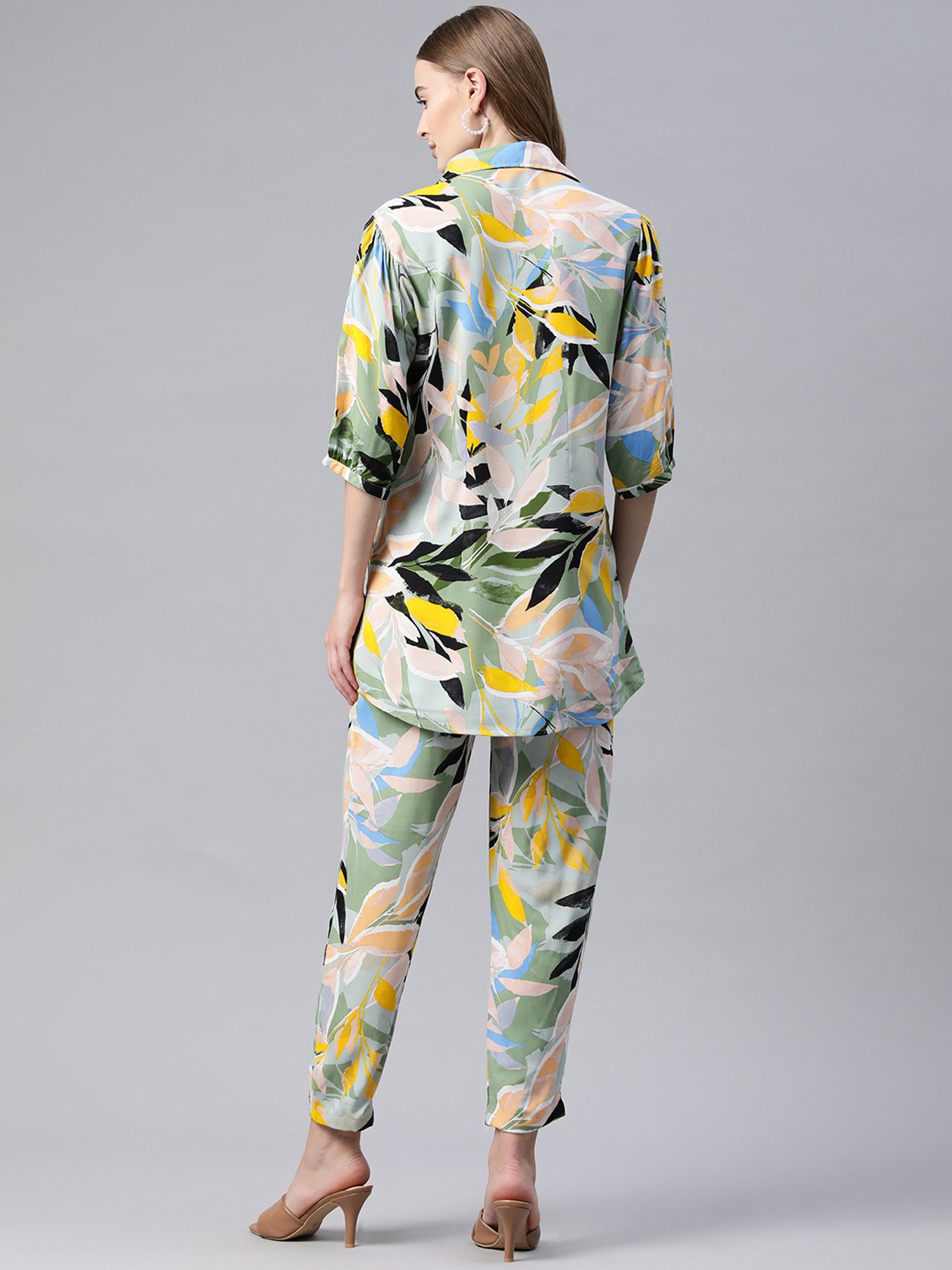 One Femme Green Printed Shirt With Trousers