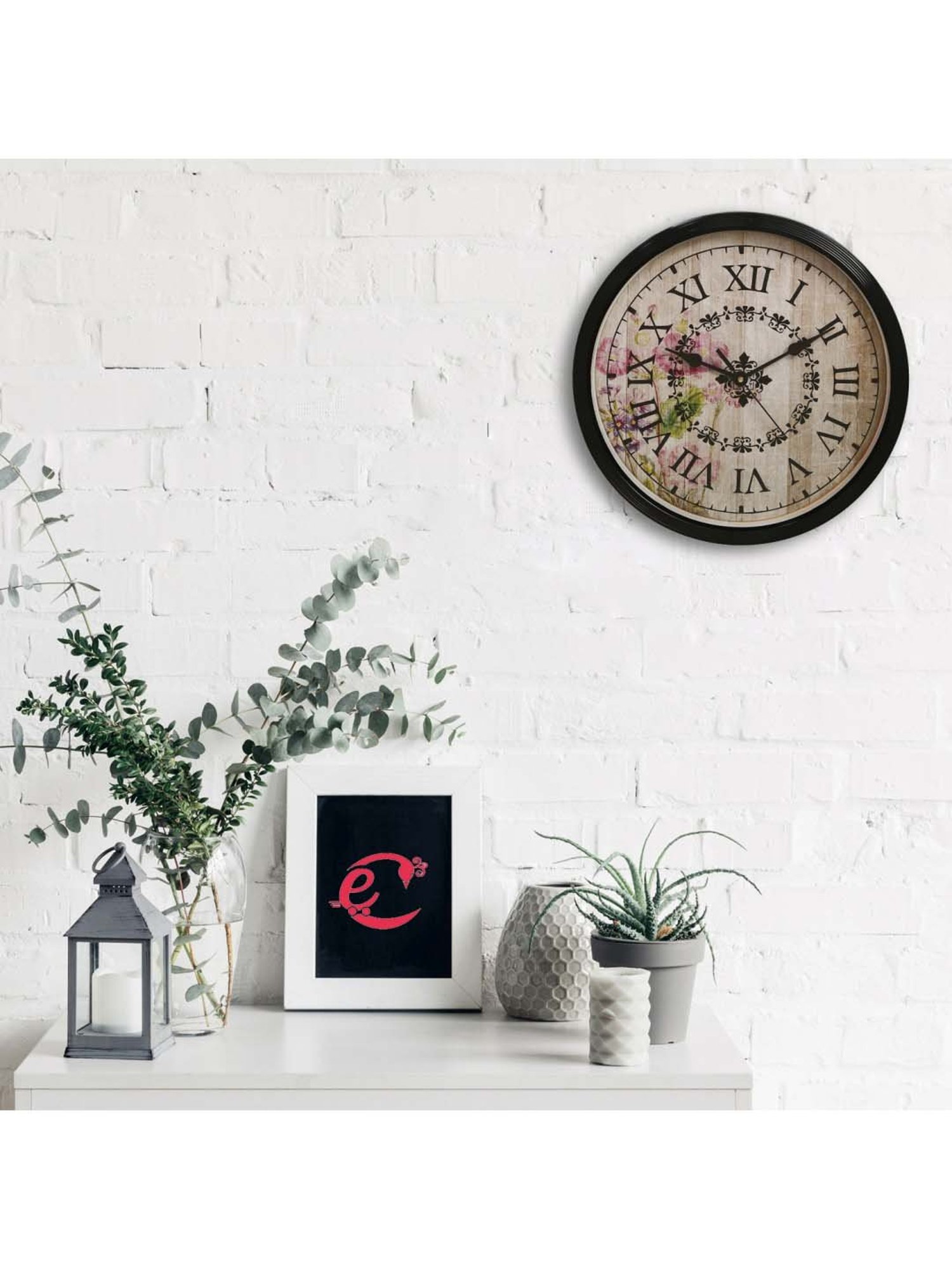 eCraftIndia Designer Round Analog Black Wall Clock
