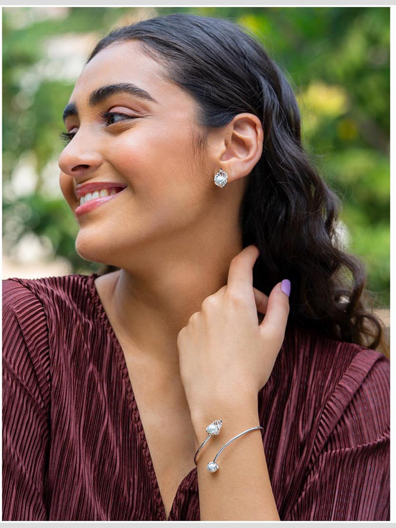 Shaya 92.5 Sterling Silver A Cozy Shell-Ter Earrings for Women