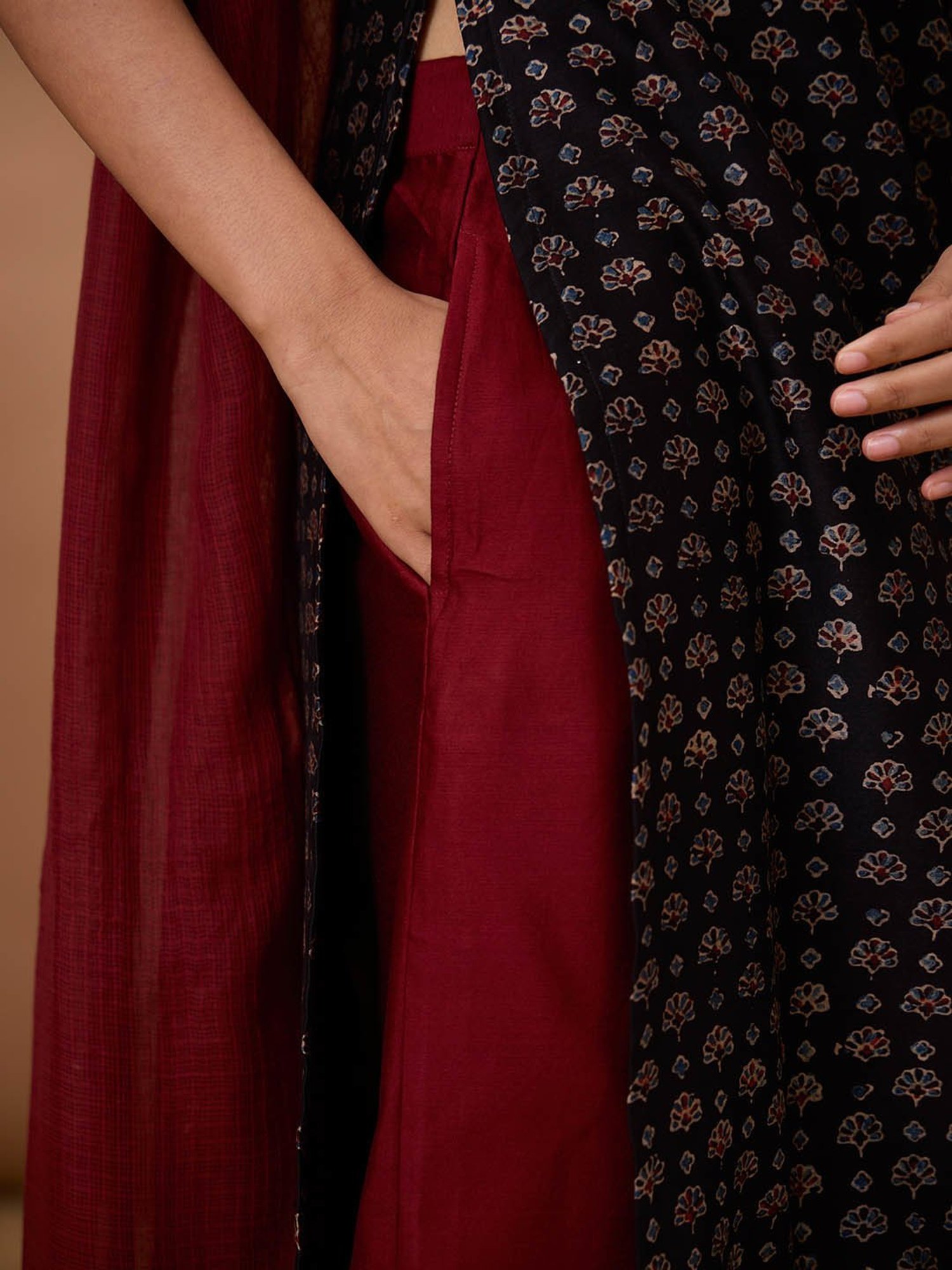 Okhai Black & Maroon Printed Kurta With Pant & Dupatta