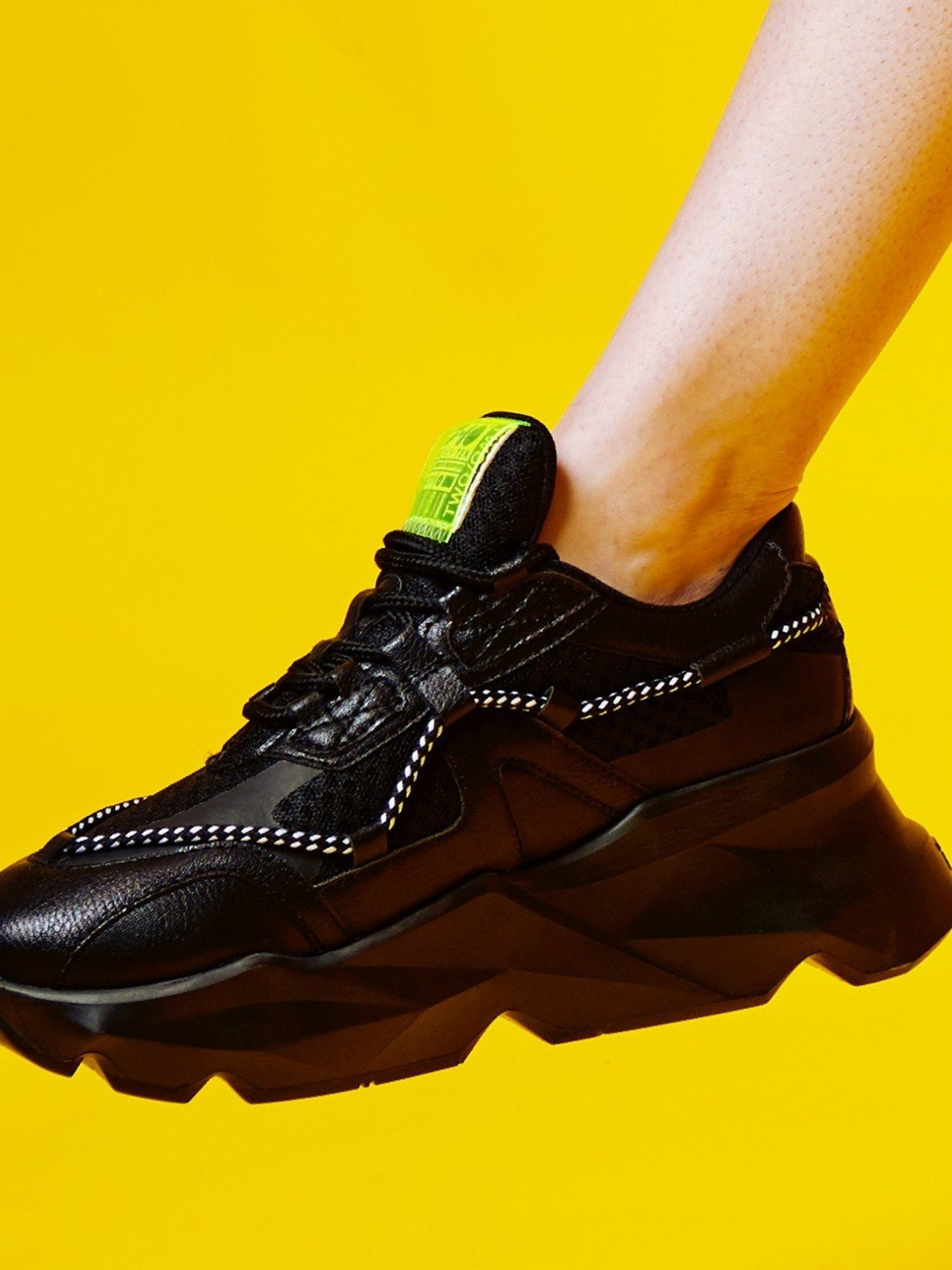 7-10 Women's 707 Elevate Street Black Chunky Sneakers