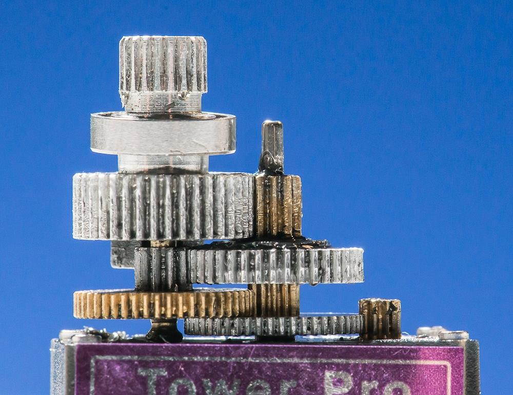 Micro Servo - High Torque Metal Gear