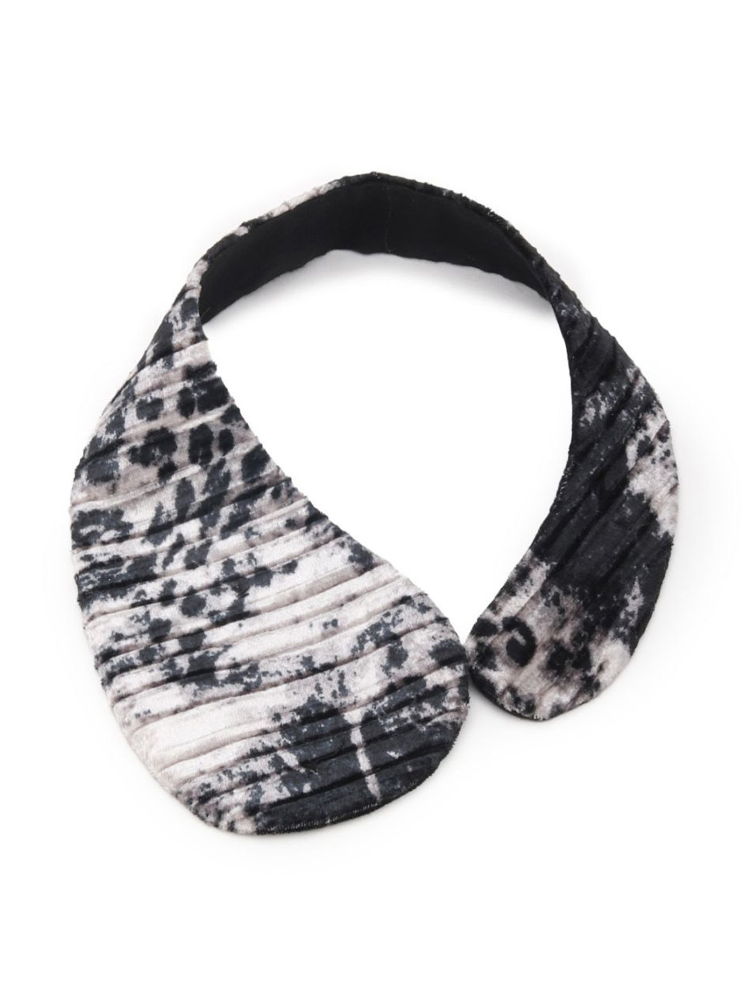 Odette Black Fabric Printed Collar