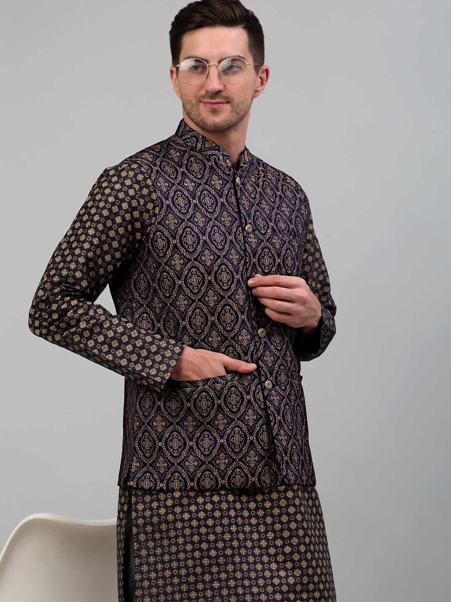 Jompers Brown Regular Fit Self Pattern Nehru Jacket