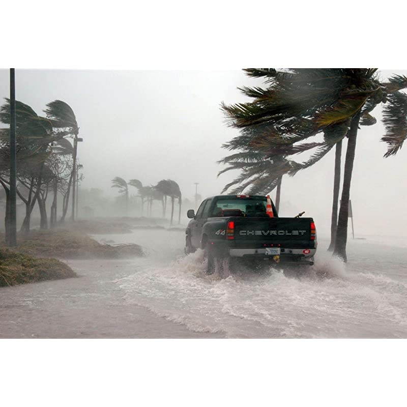 BC75XLT 300Channel Handheld Scanner Emergency Marine Auto Racing CB Radio NOAA Weather and More Compact Design New replacement model Replaced by  SR30C Bearcat