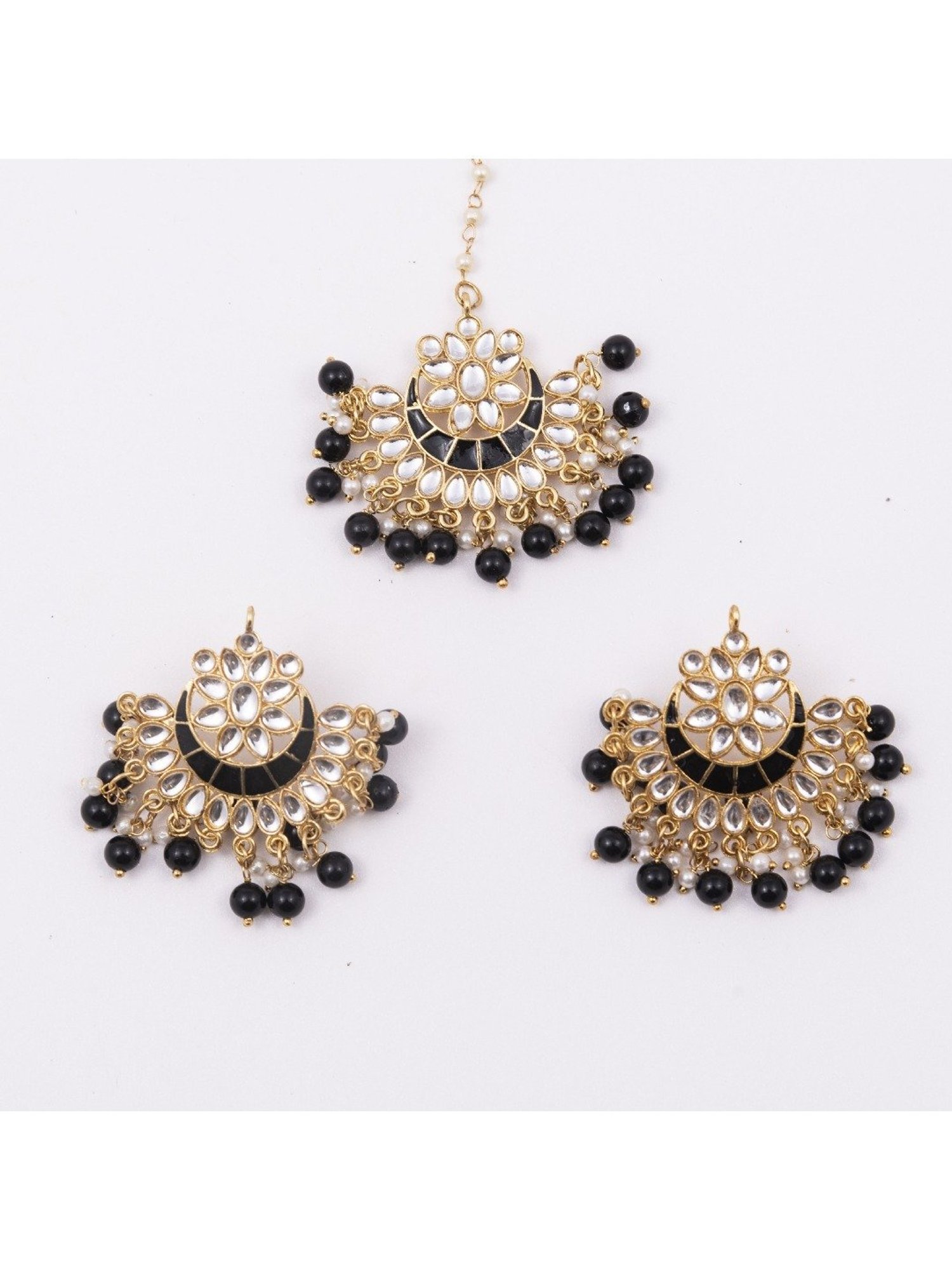 Jewelz Fastive Season Eye Catching Earring & Maang Tikka for womens & Girls