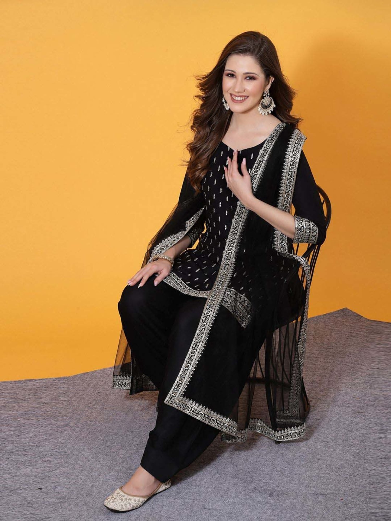 Skylee Black Embroidered Kurta Salwar Set With Dupatta