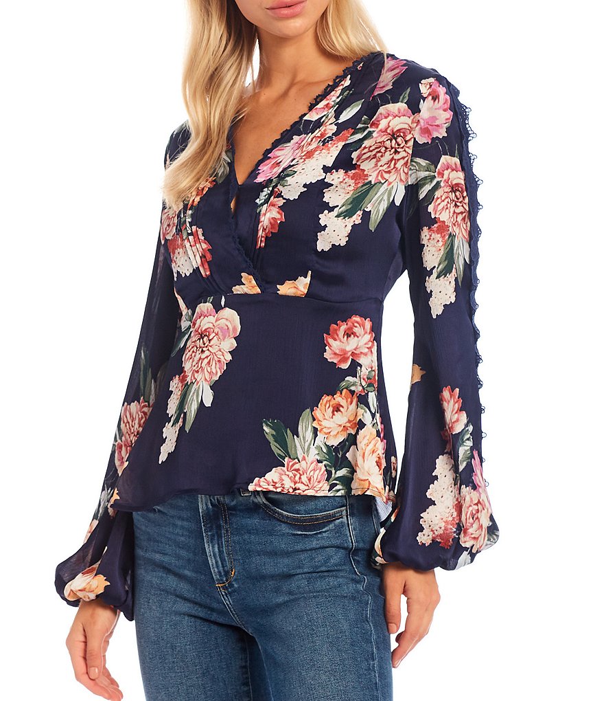 Buffalo David Bitton Floral Print V-Neck Long Sleeve Pleated Peplum Hem Top