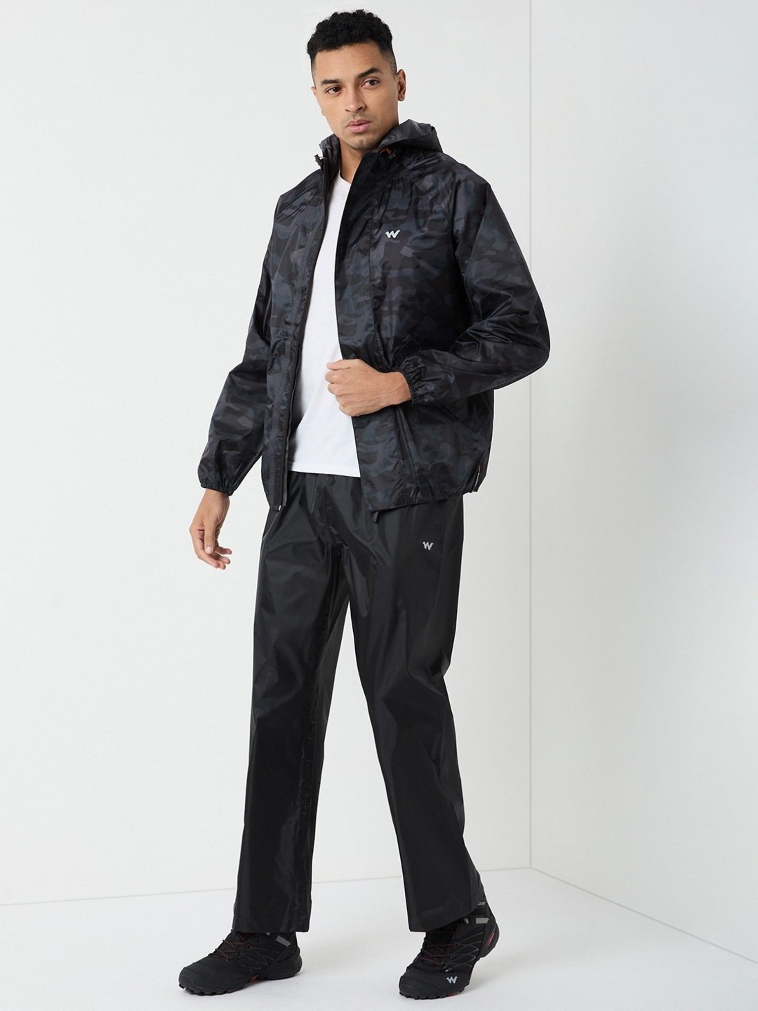 Wildcraft Black Regular Fit Printed Raincoat Set