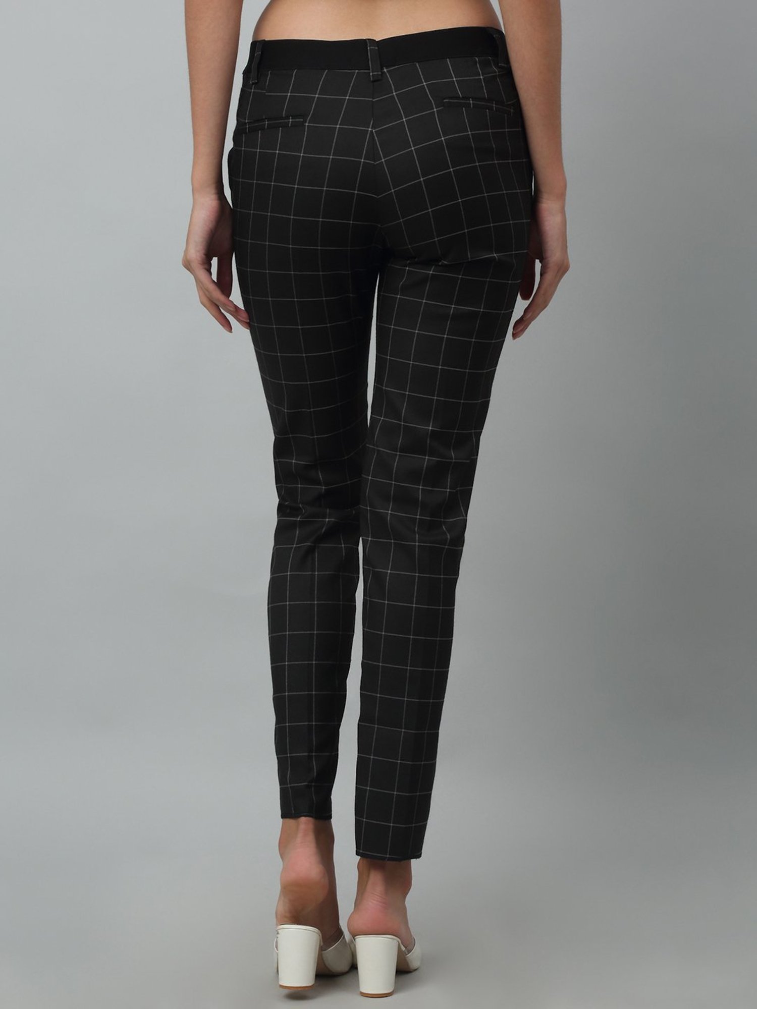 Crozo By Cantabil Black & White Cotton Lycra Checks Regular Fit Mid Rise Trousers