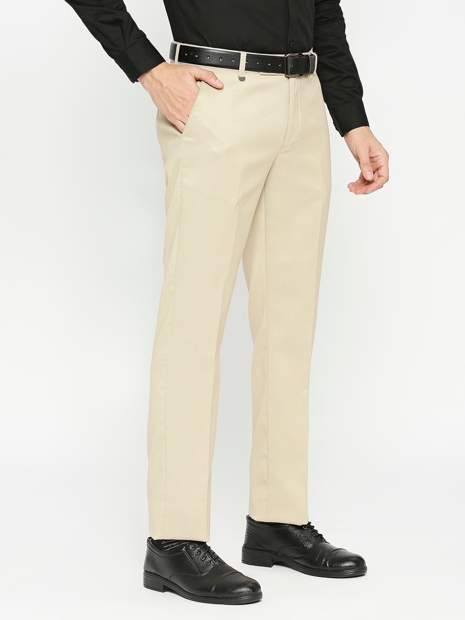 SOLEMIO Beige Slim Fit Flat Front Trousers