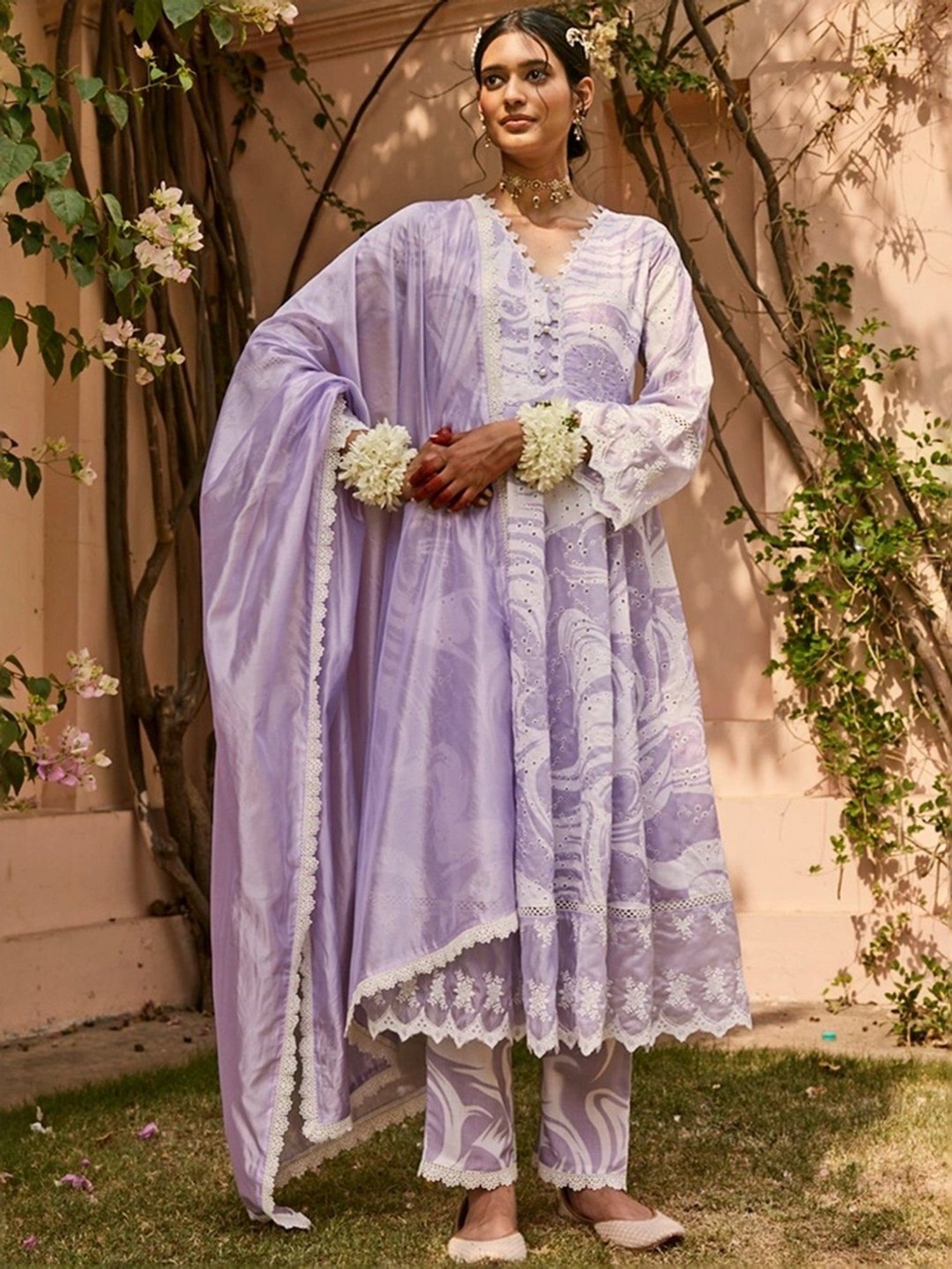 Heeposh Lilac Cotton Embroidered Kurta Pant Set With Dupatta