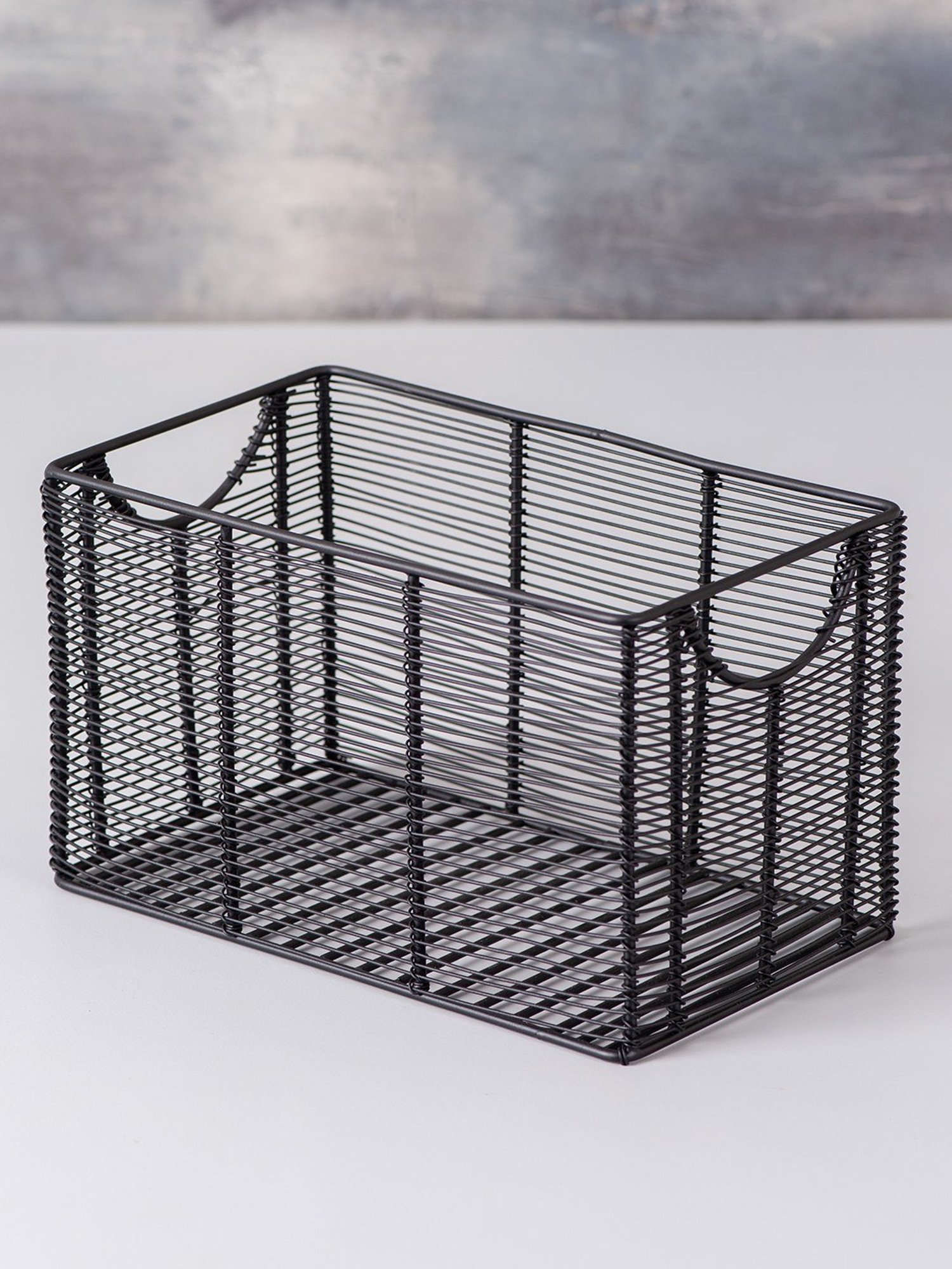 Nestroots Solid Black Iron Fruit Basket