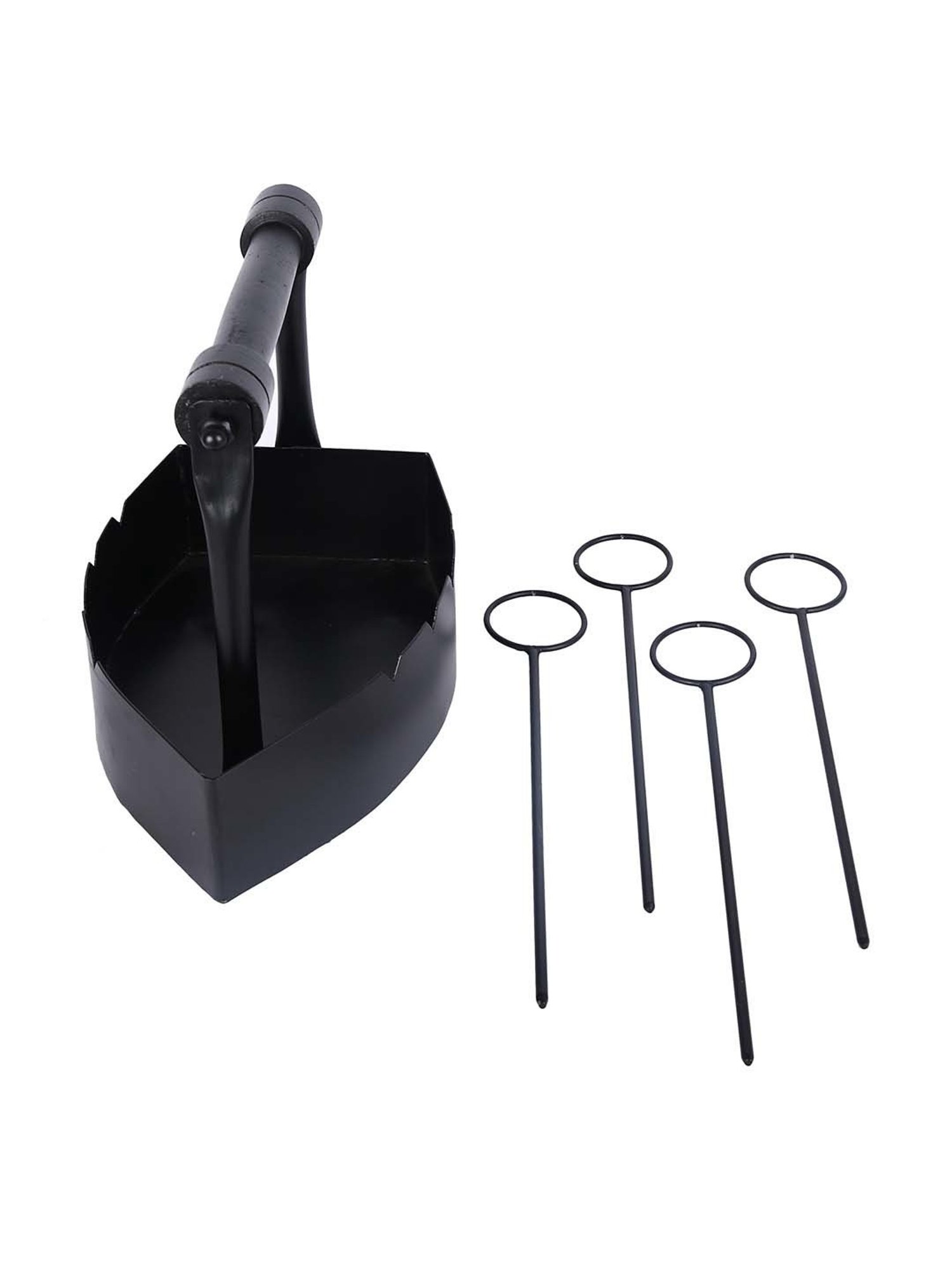 Aapno Rajasthan Black Iron Stylish Steam Barbeque Plate With Skewers