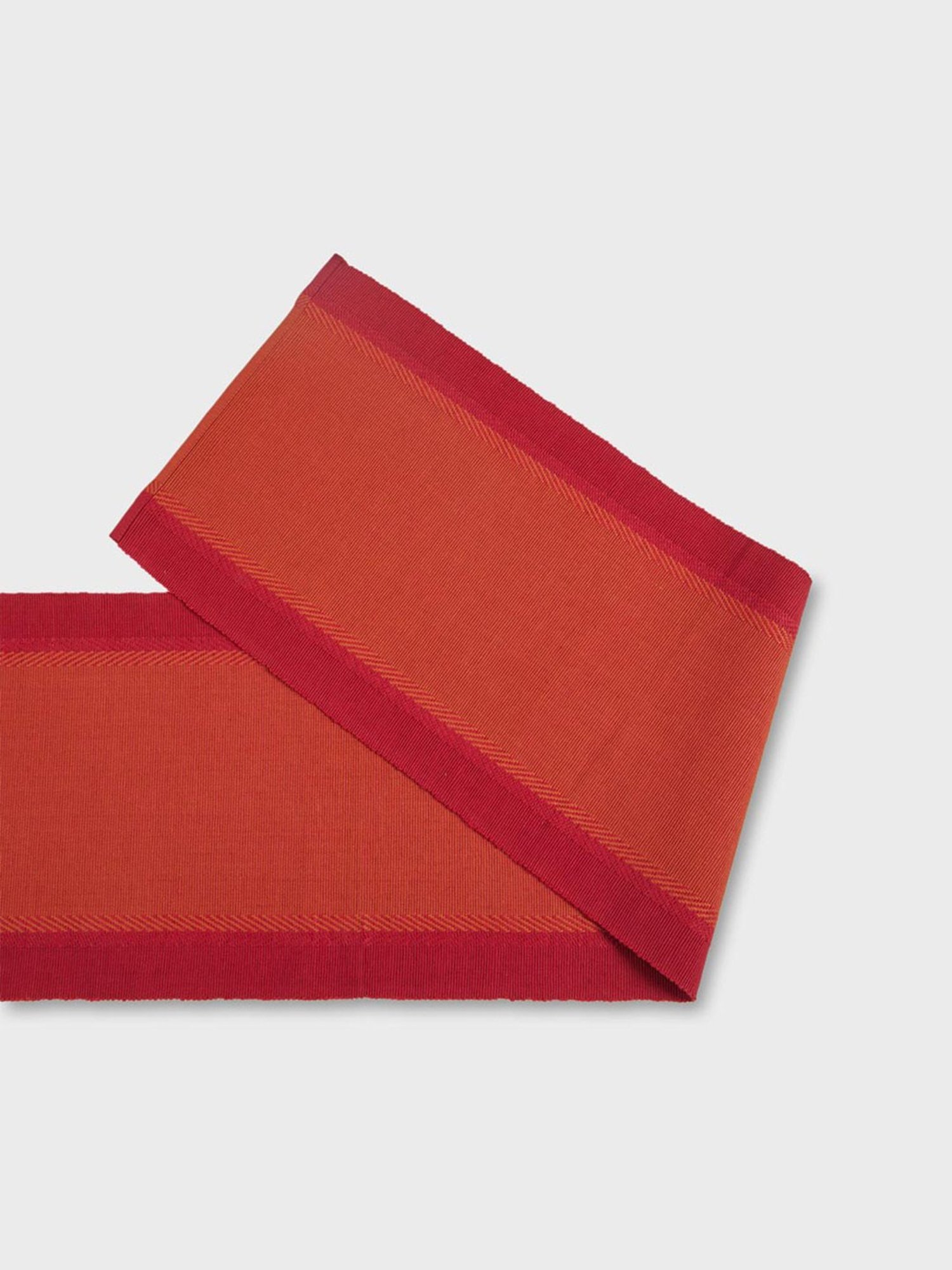 Juvale Placemats with Table Runner (Gold Foil, 6 Pieces)