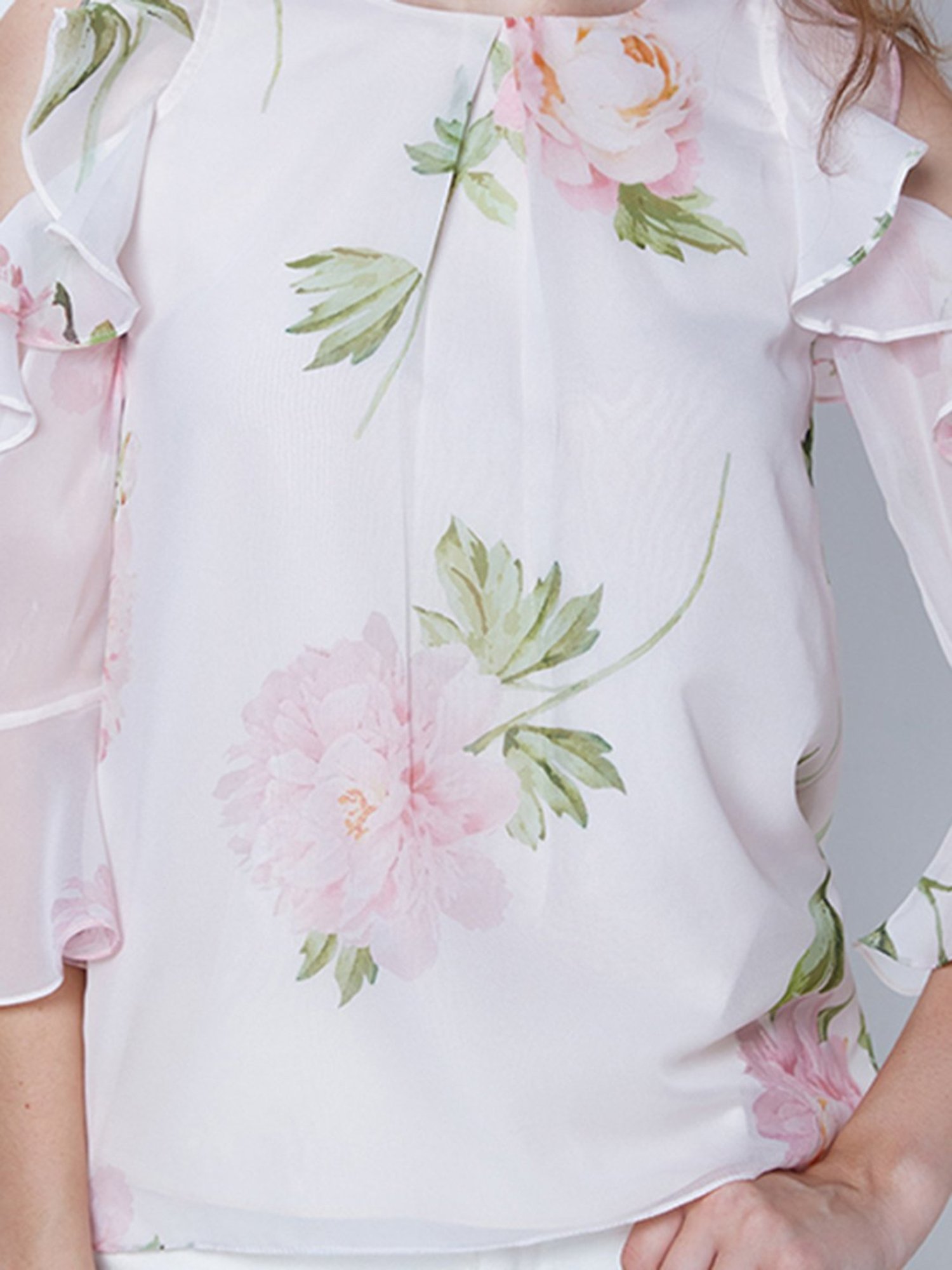 Cover Story White Floral Print Top