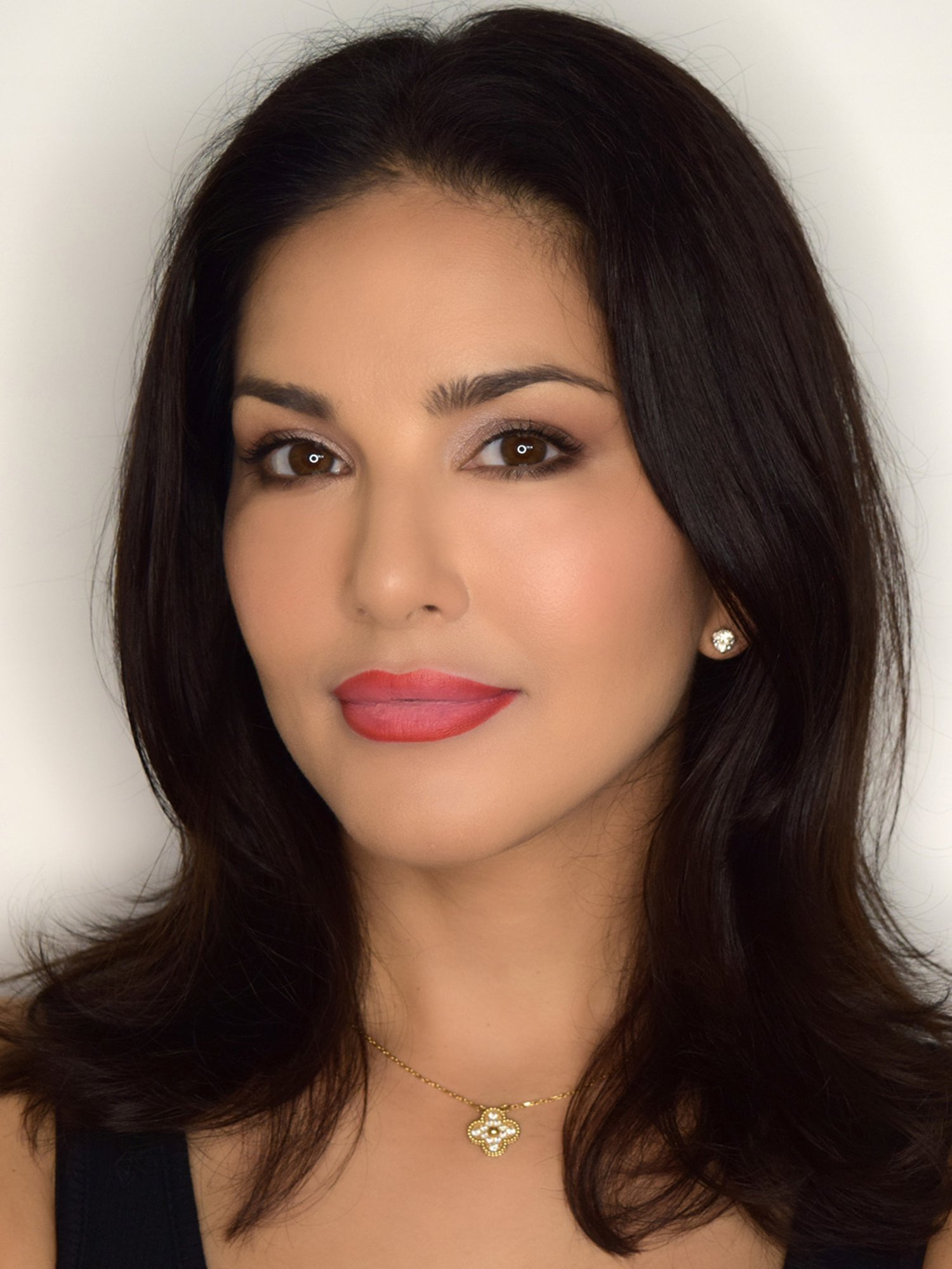 StarStruck By Sunny Leone Lip Liner Red Carpet - 1.2 gm