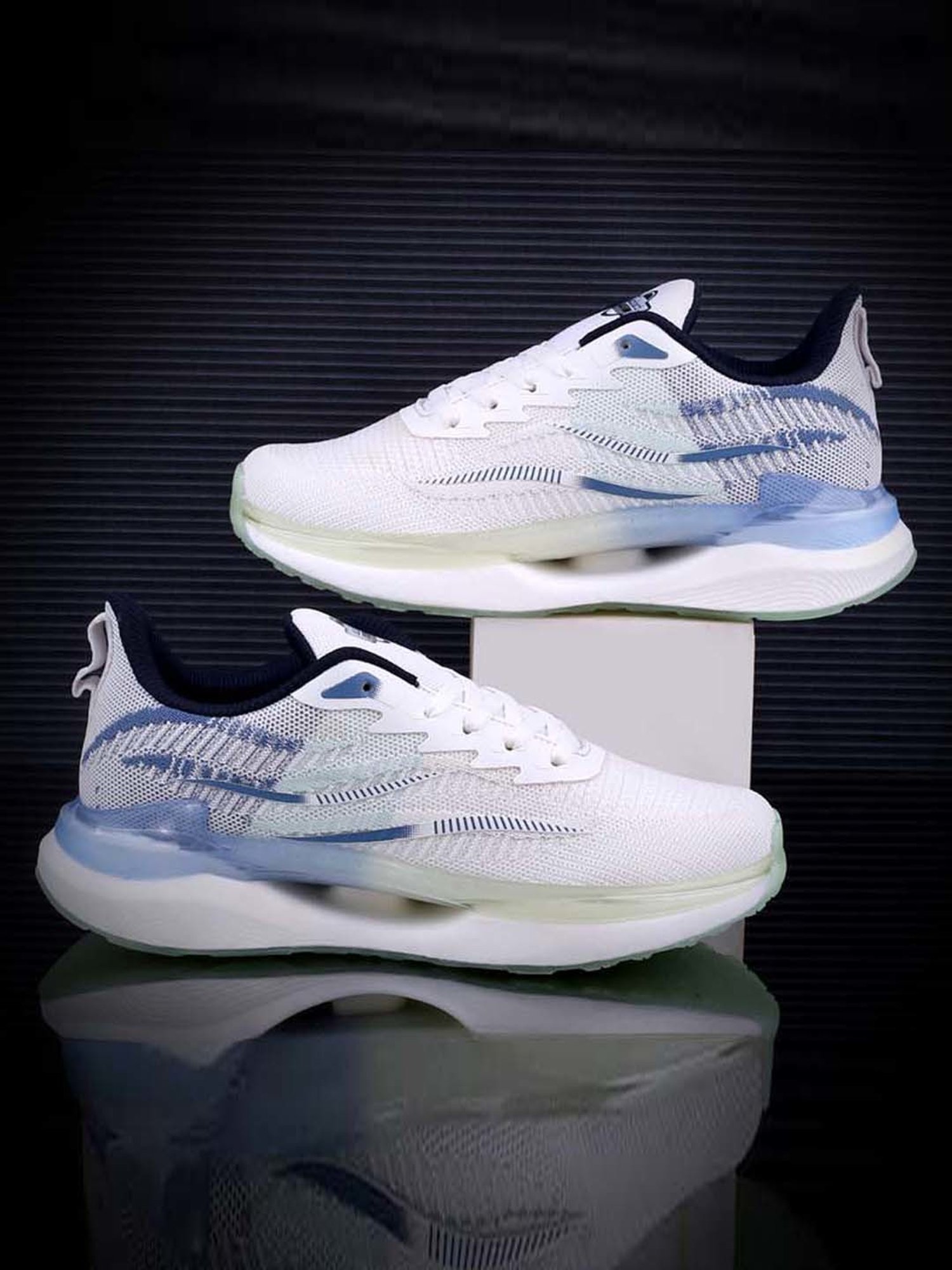 Bacca Bucci Men's HYPERSOFT SERIES White Running Shoes