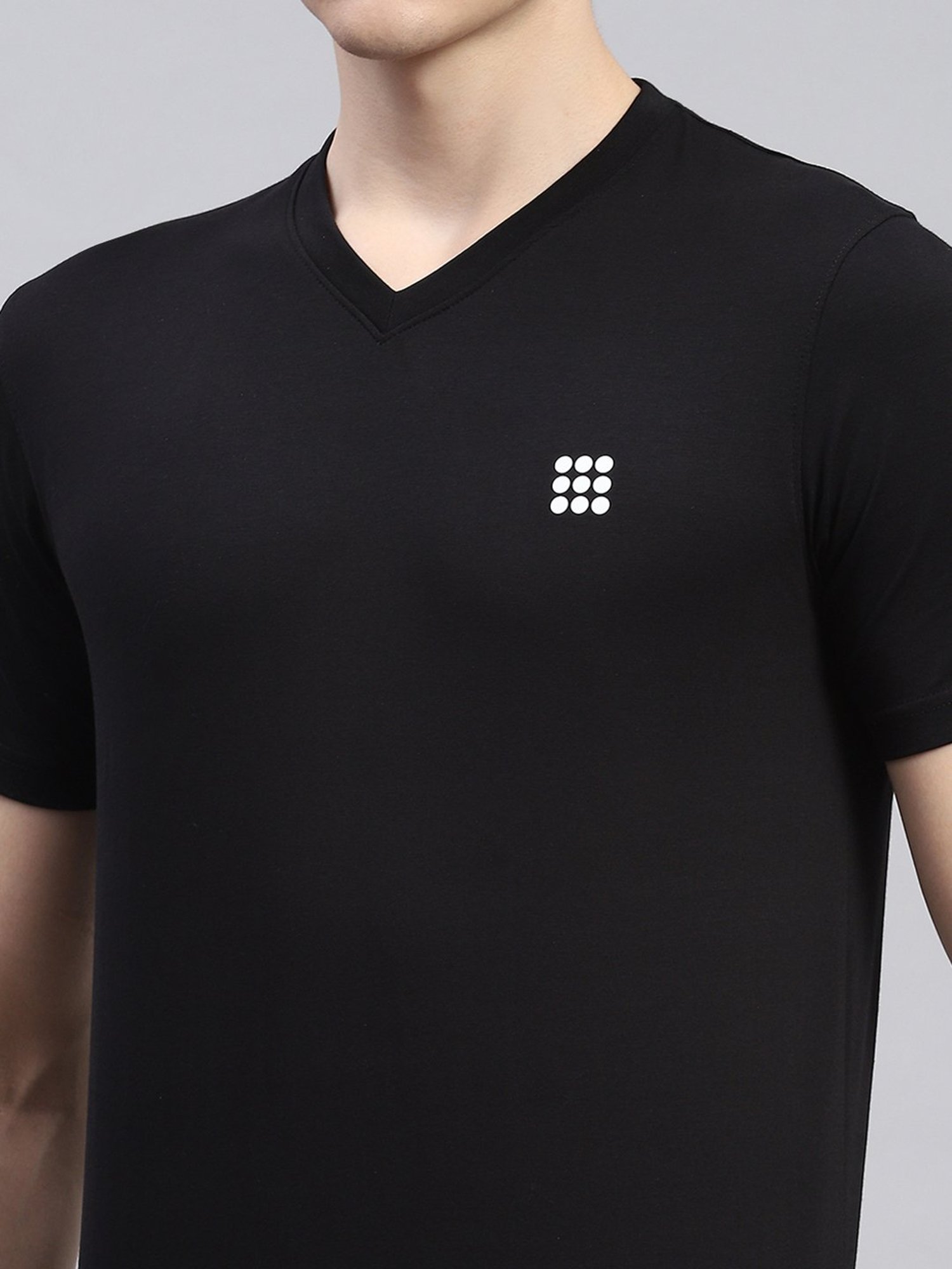 Rock.it Black Slim Fit V-Neck Sports T-Shirt