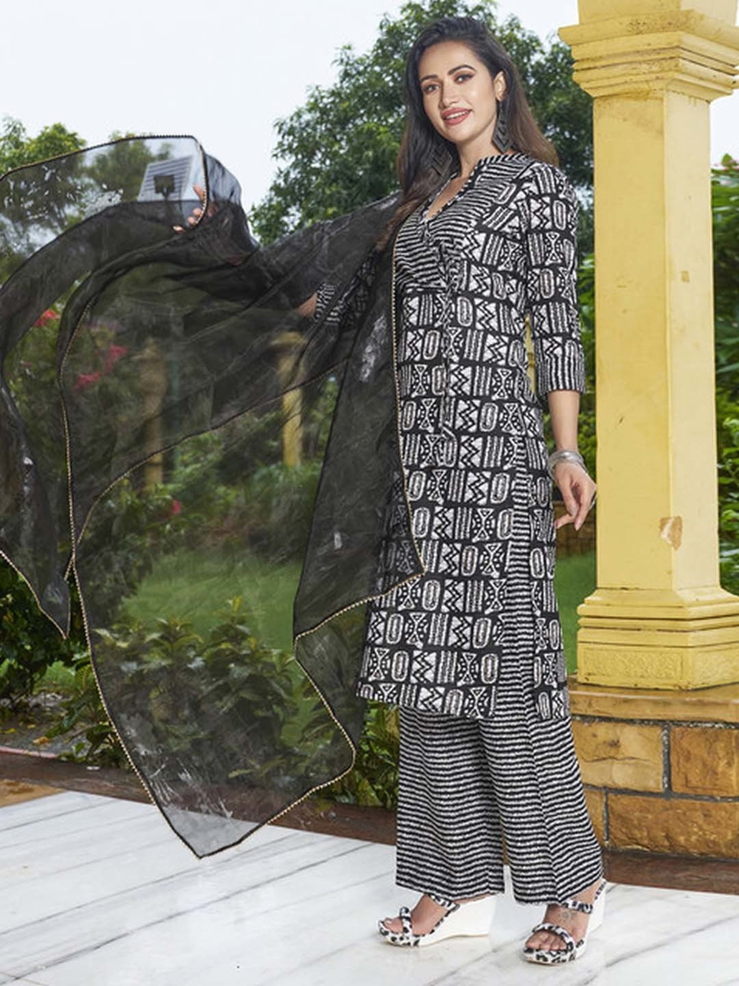 Skylee Black & White Printed Kurta Palazzo Set With Dupatta