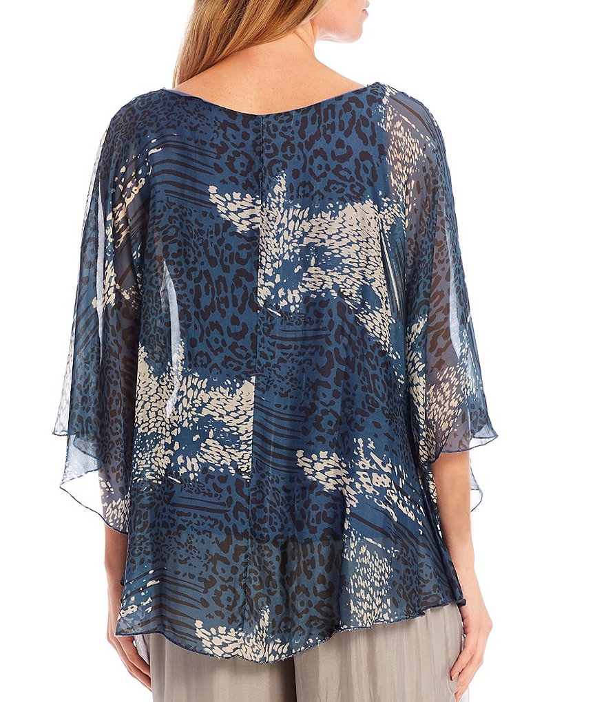 M Made in Italy Abstract Animal Print Silk Blend Jewel Neck 3/4 Sleeve Poncho Top