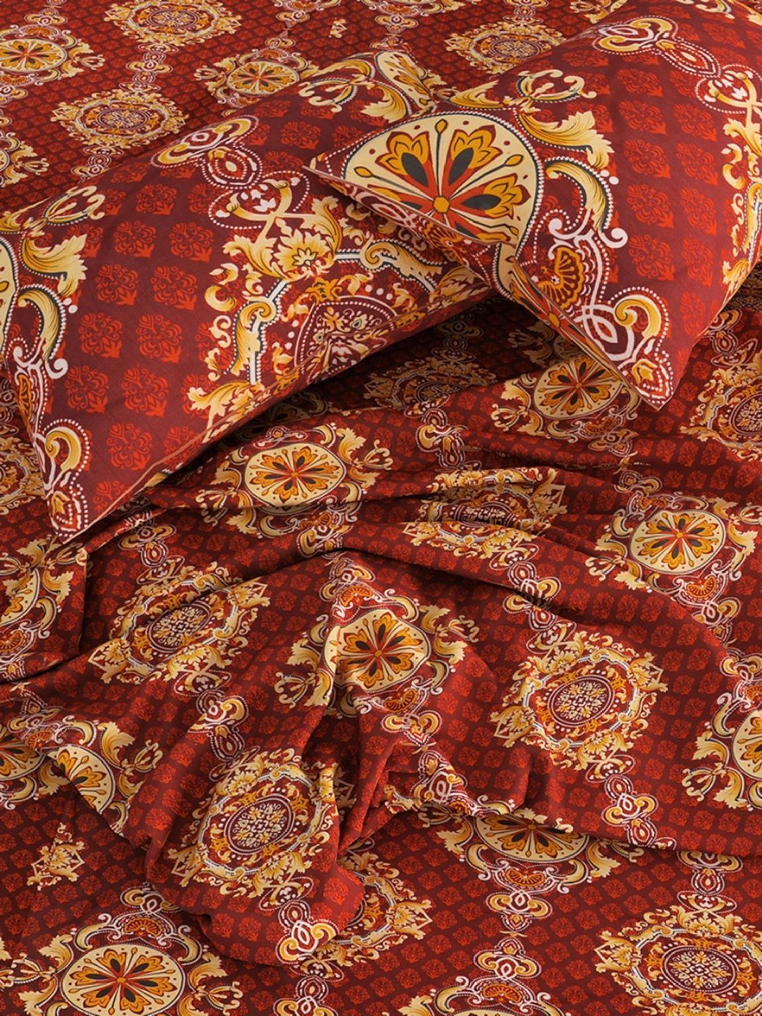 Romee Ethnic Maroon & Yellow 144 TC Cotton Queen Sized Bed Sheet with 2 Pillow Covers