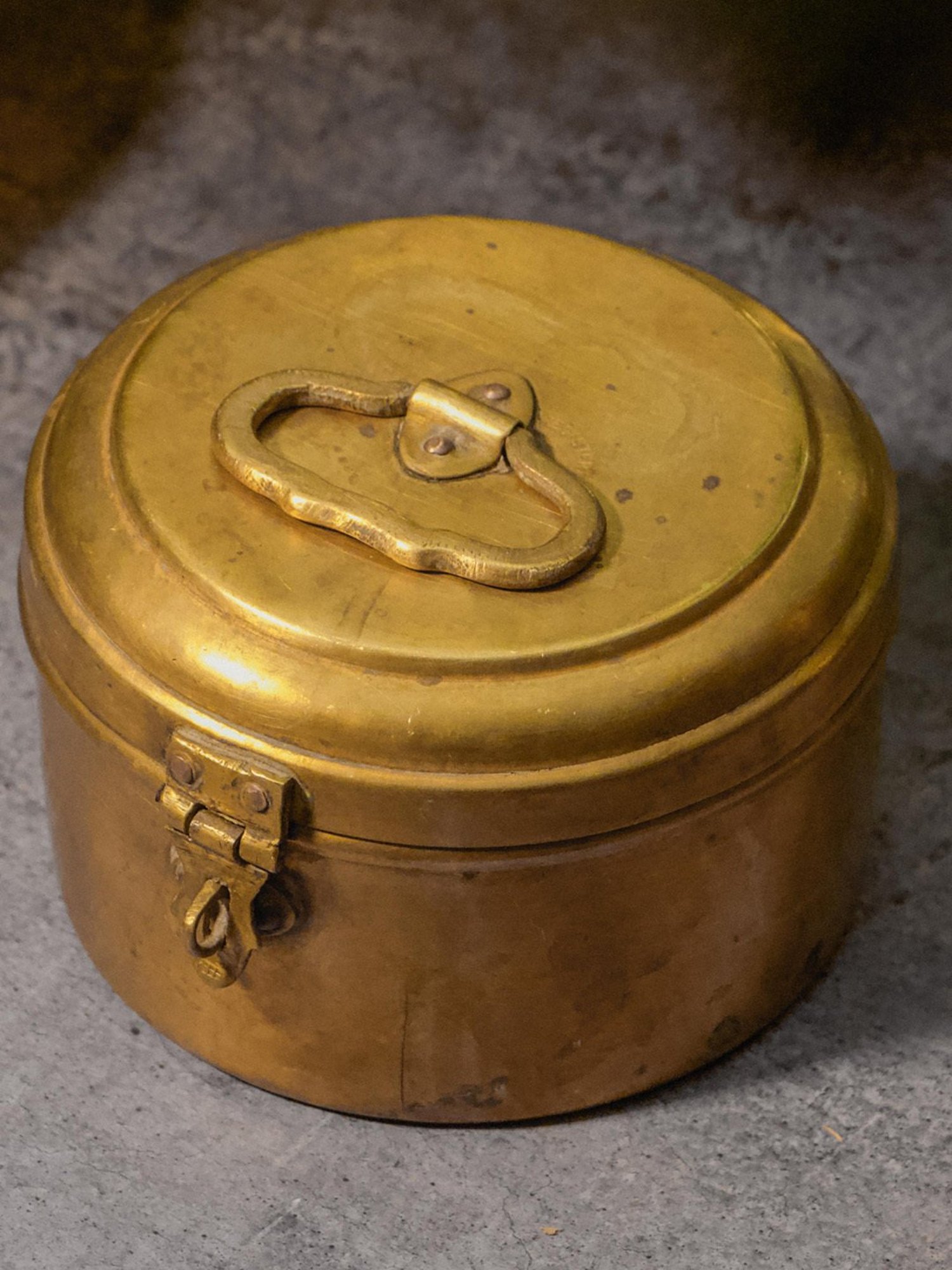Ambi Handcrafted Vintage Brass Storage Box Large