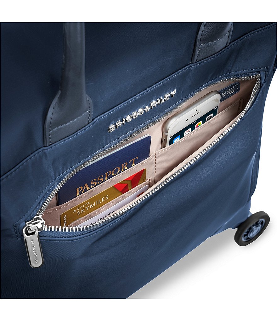 American Tourister 18'' Mickey Mouse Upright Hardside Suitcase