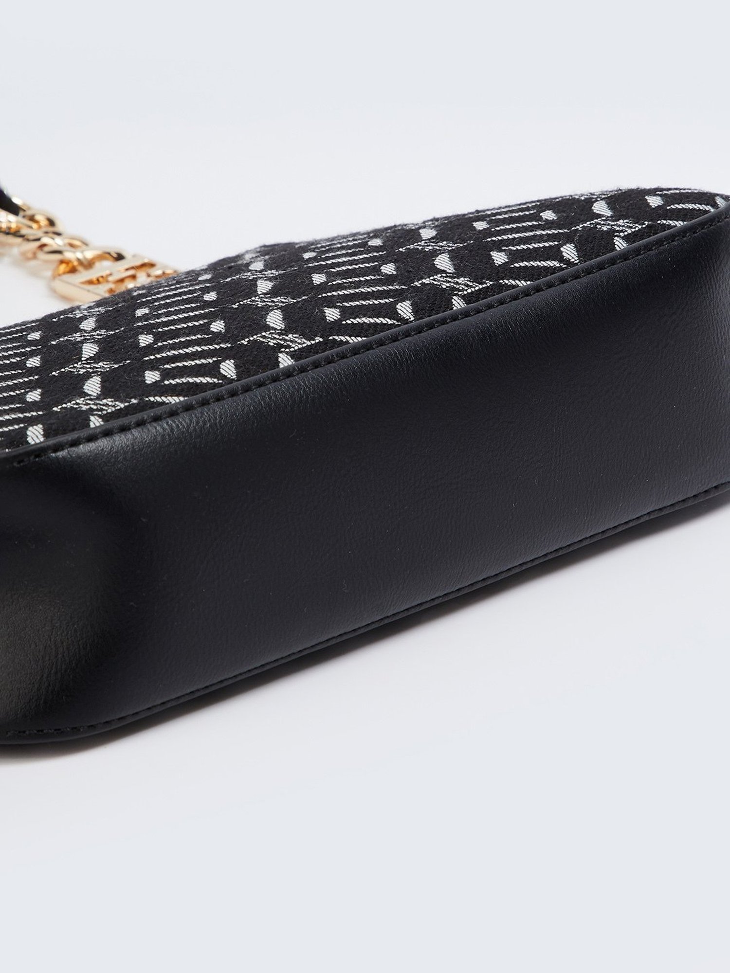 Elle Black & White Printed Sling Handbag