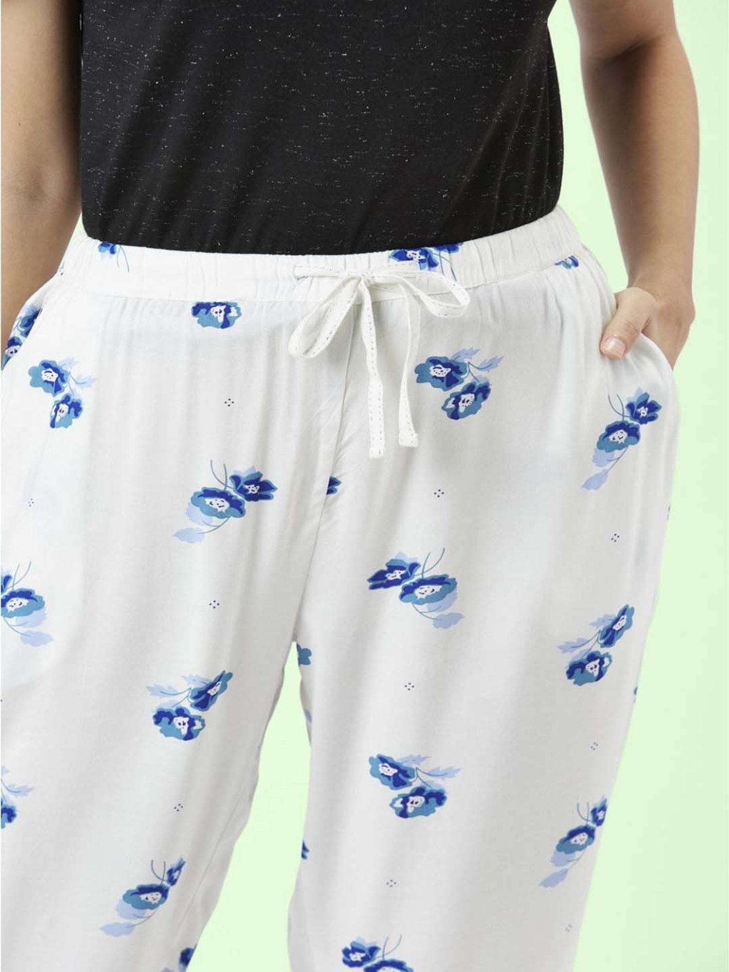 Dreamz by Pantaloons Off-White Floral Print Pyjamas