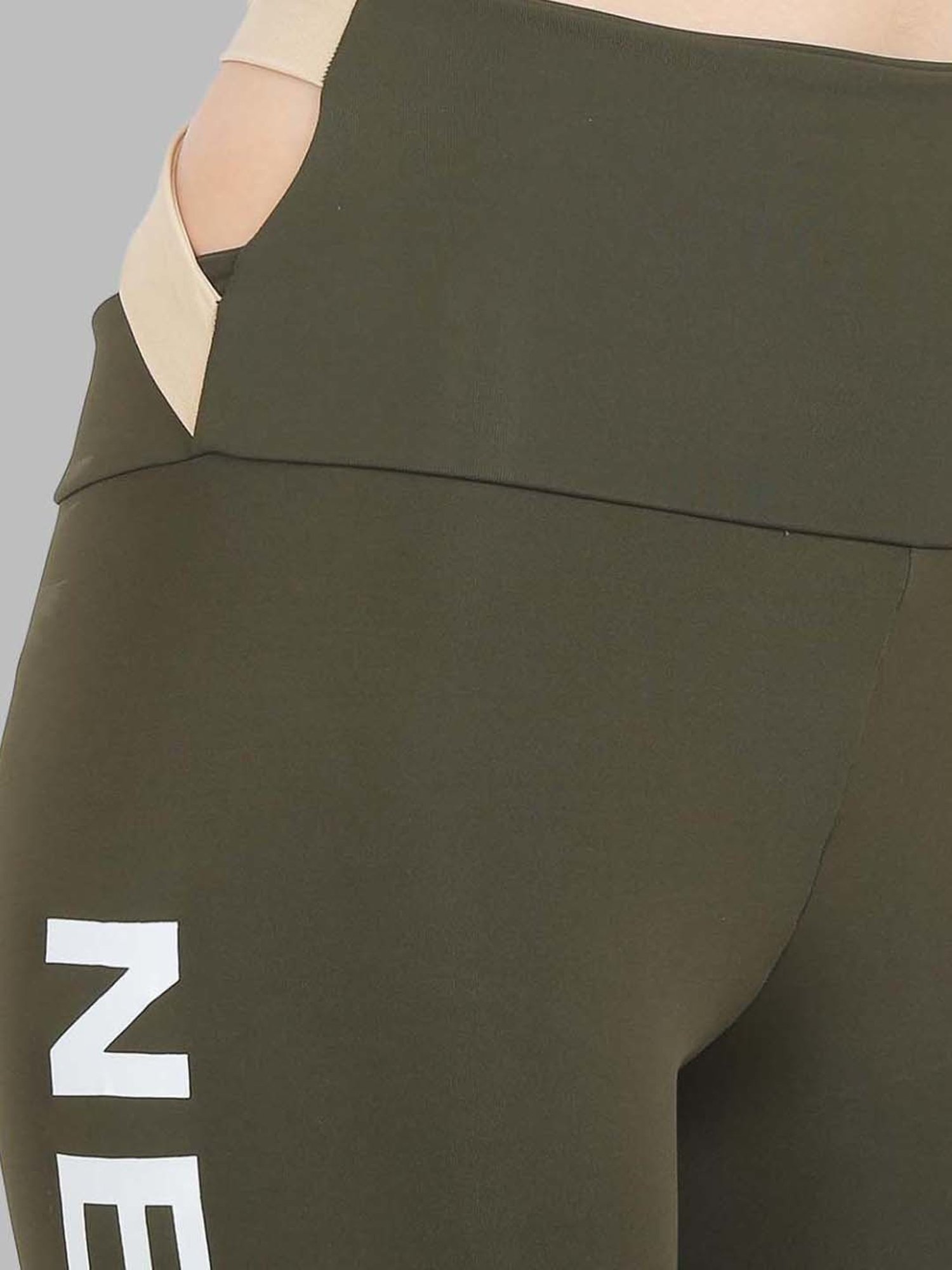 N-Gal Green & Beige Printed Sports Bra With Tights Set