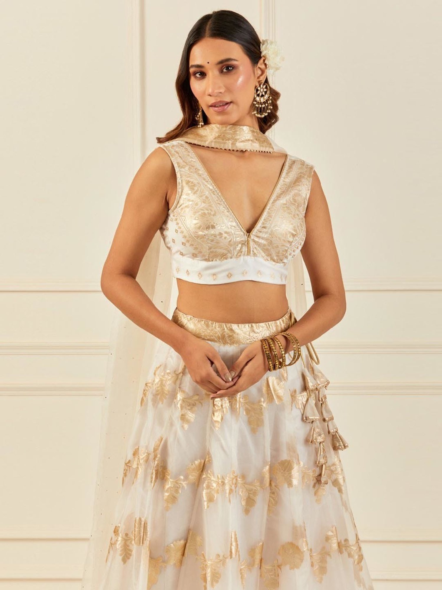 Geroo Jaipur White Organza Banarasi Lehenga Set with Mukaish Dupatta