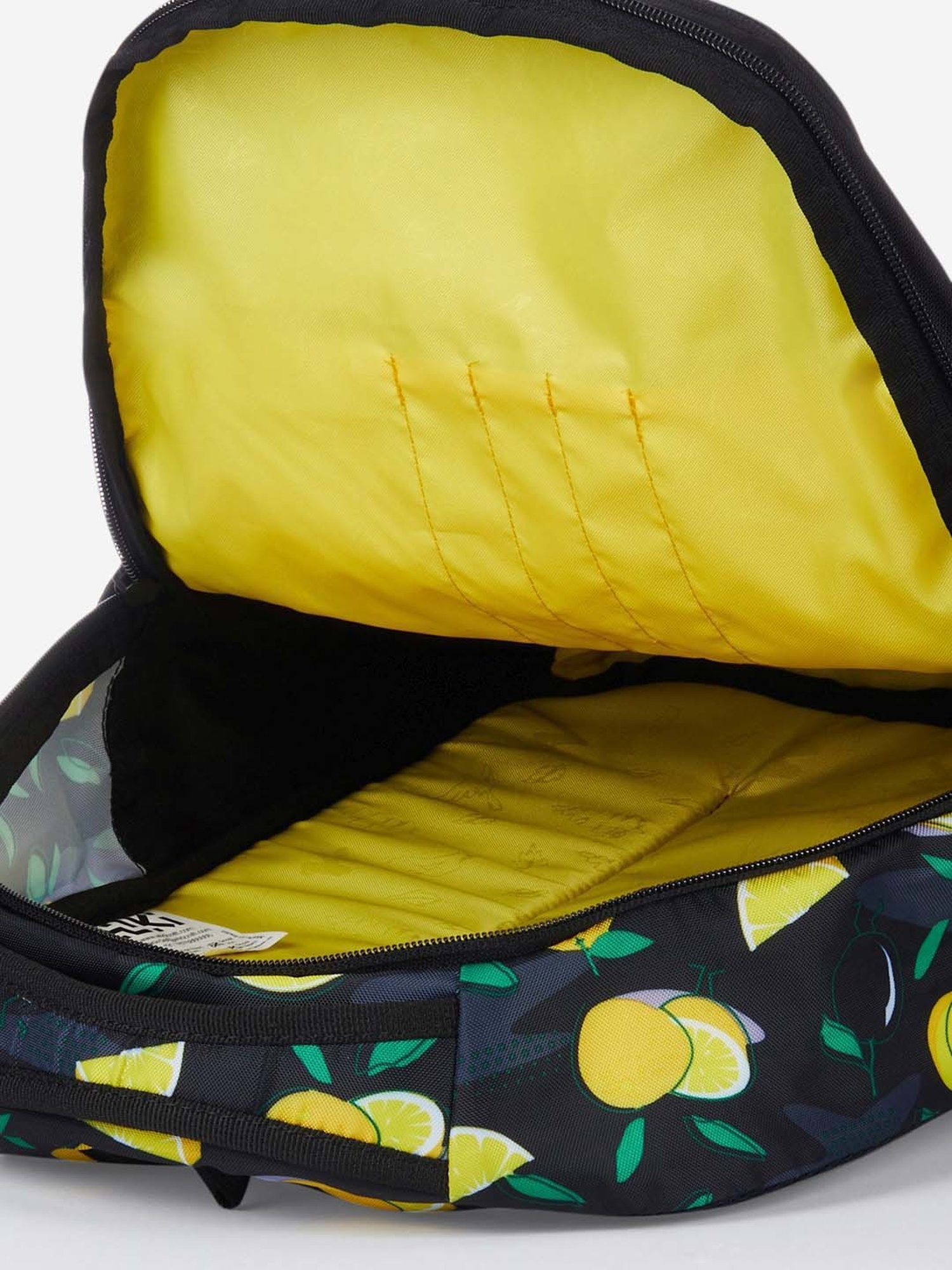 Wiki 29.5 Ltrs Black Medium Backpack